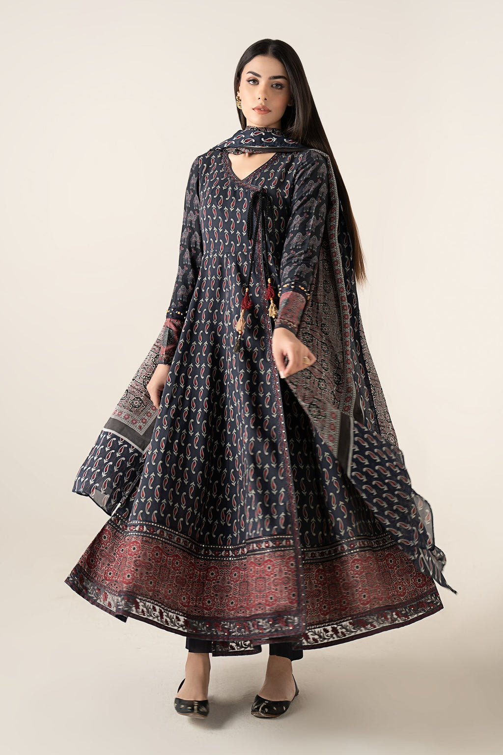 Maria B | Luxury Pret Winter 25 | DW-W25-21