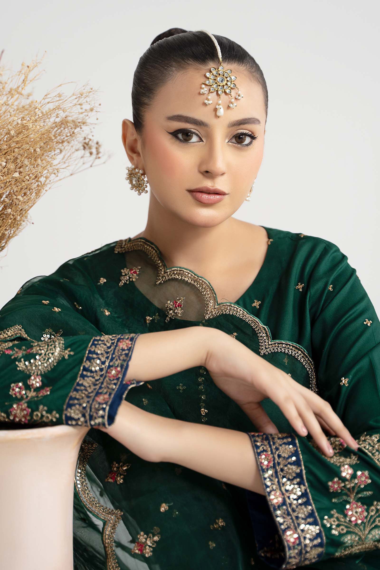 Maria B | Luxury Winter Pret 25 | DW-W25-27-Green