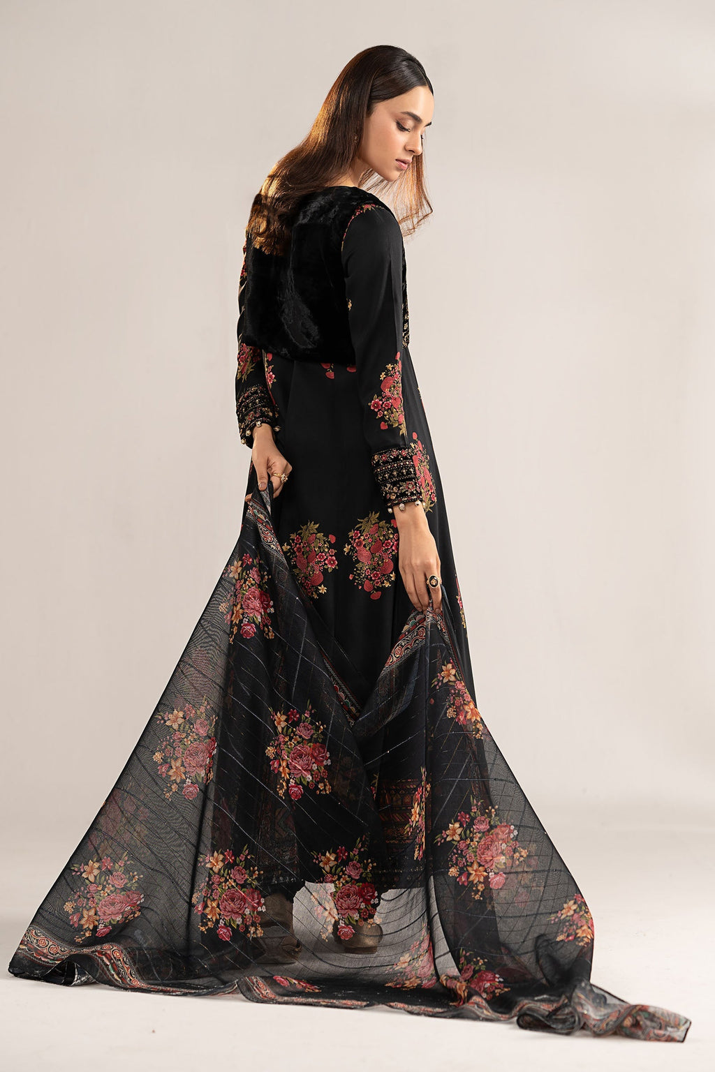 Maria B | Eid Collection 26 | 3 Piece Embroidered Linen Suit