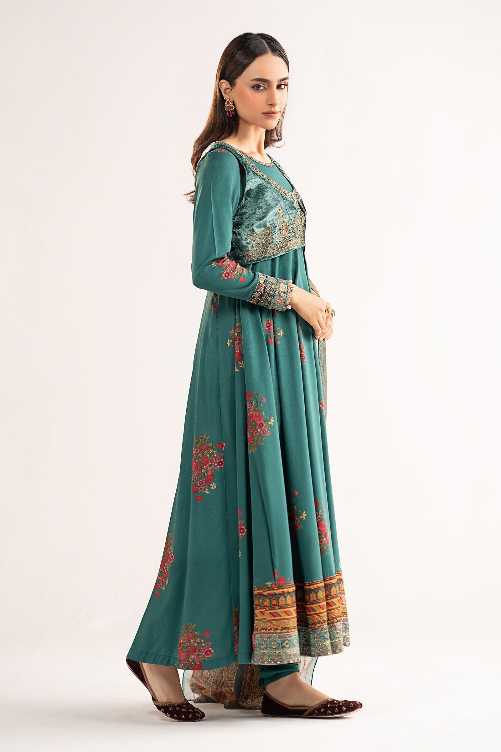 Maria B | Eid Collection 26 | 3 Piece Embroidered Linen Suit