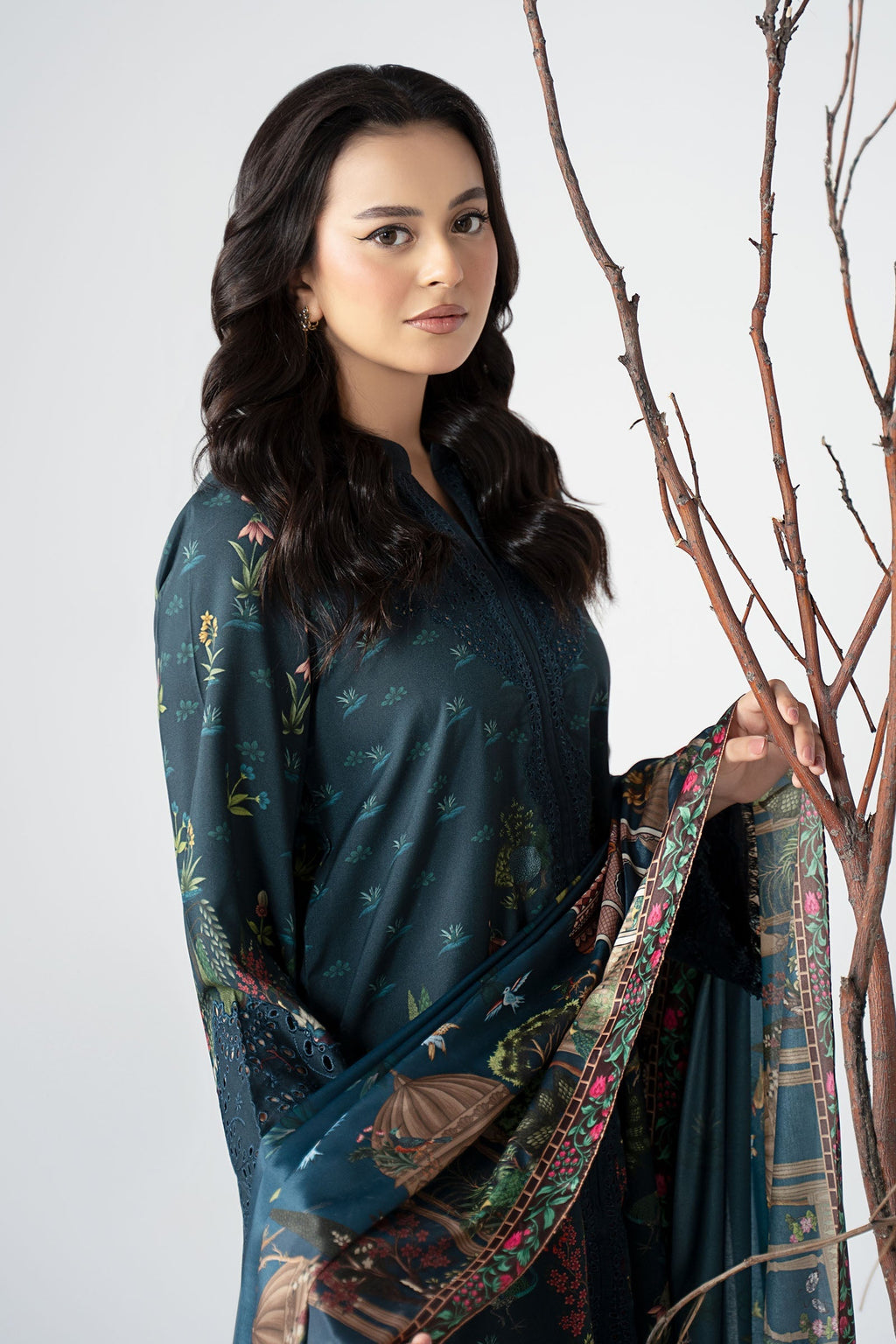 Maria B | Pre Fall Dresses | 3 Piece Embroidered Linen Suit ZE