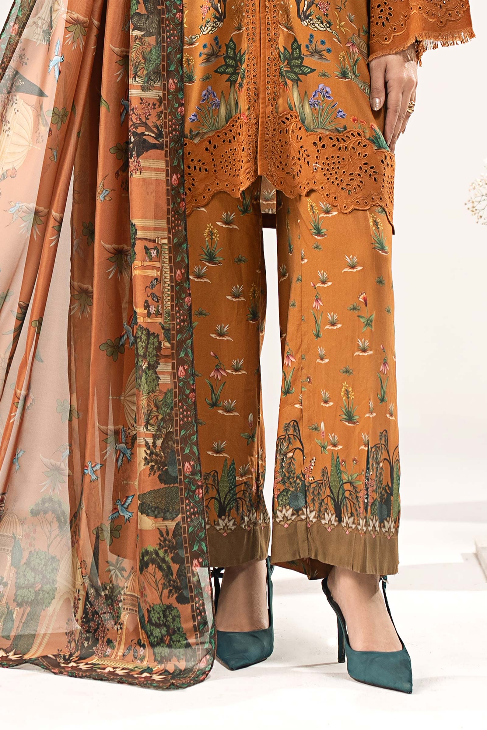 Maria B | Eid Collection 26 | 3 Piece Embroidered Linen Suit