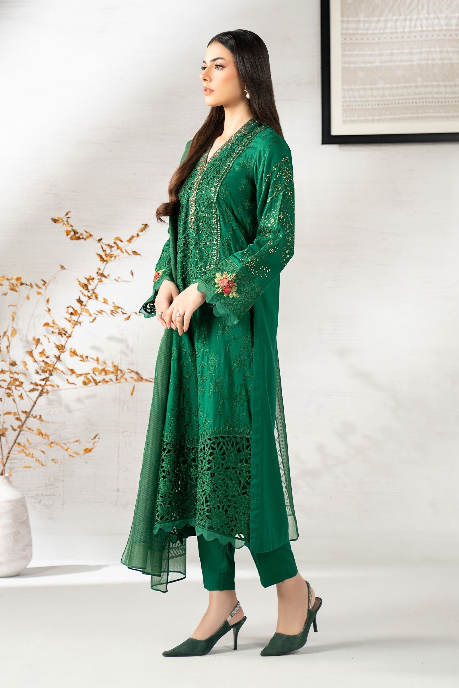 Maria B | Eid Collection 26 | 3 Piece Embroidered Linen Suit