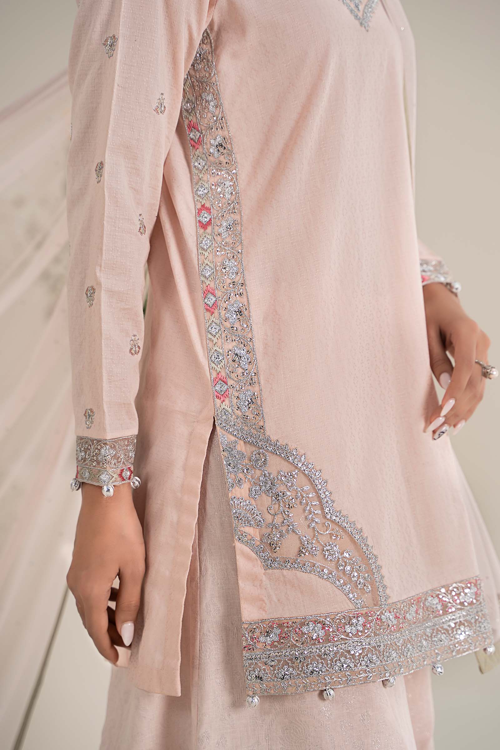 Maira B | Ready to Wear | DW-EF25-61