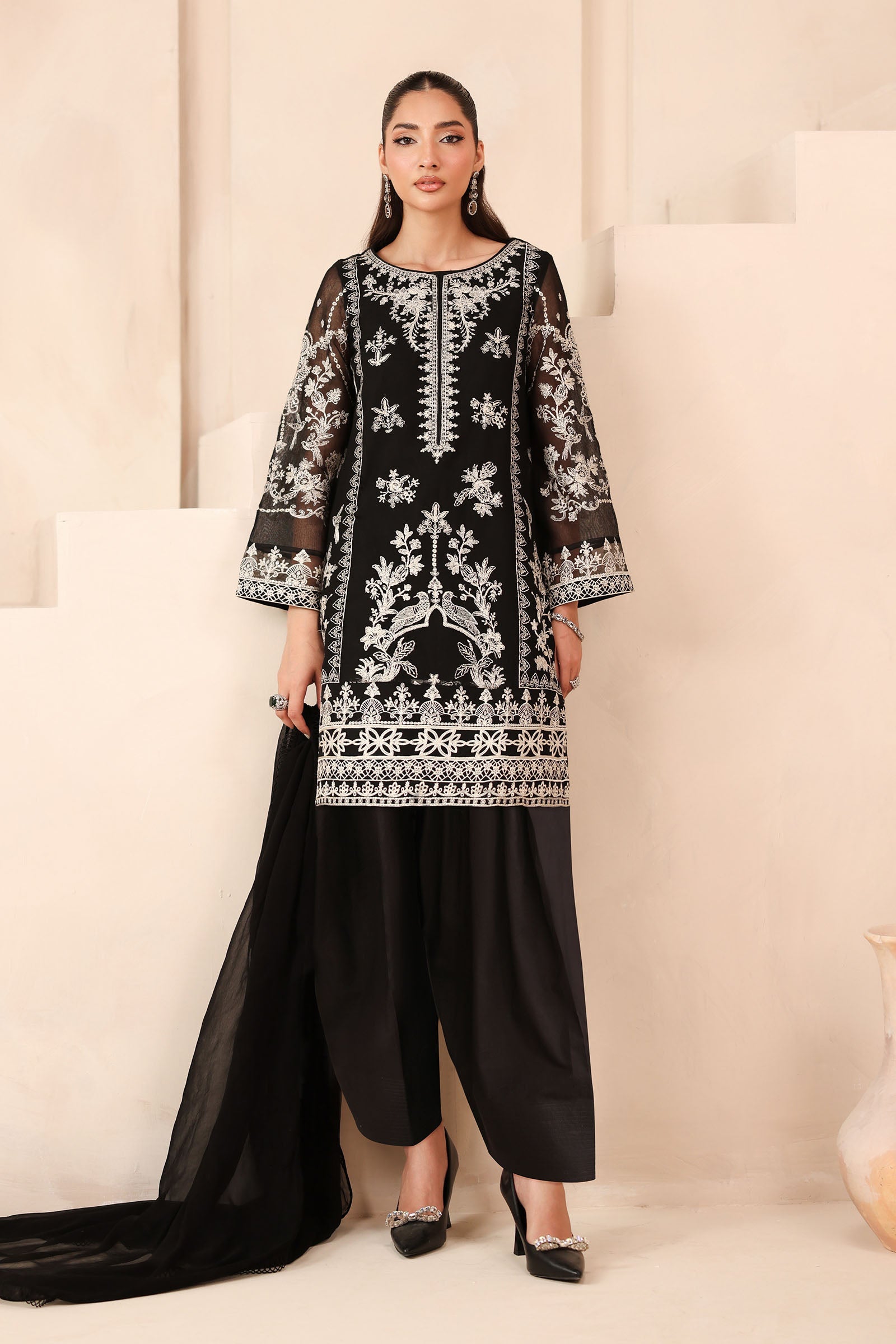 Maria B | Luxury Winter Pret 25 | DW-MN25-03-Black