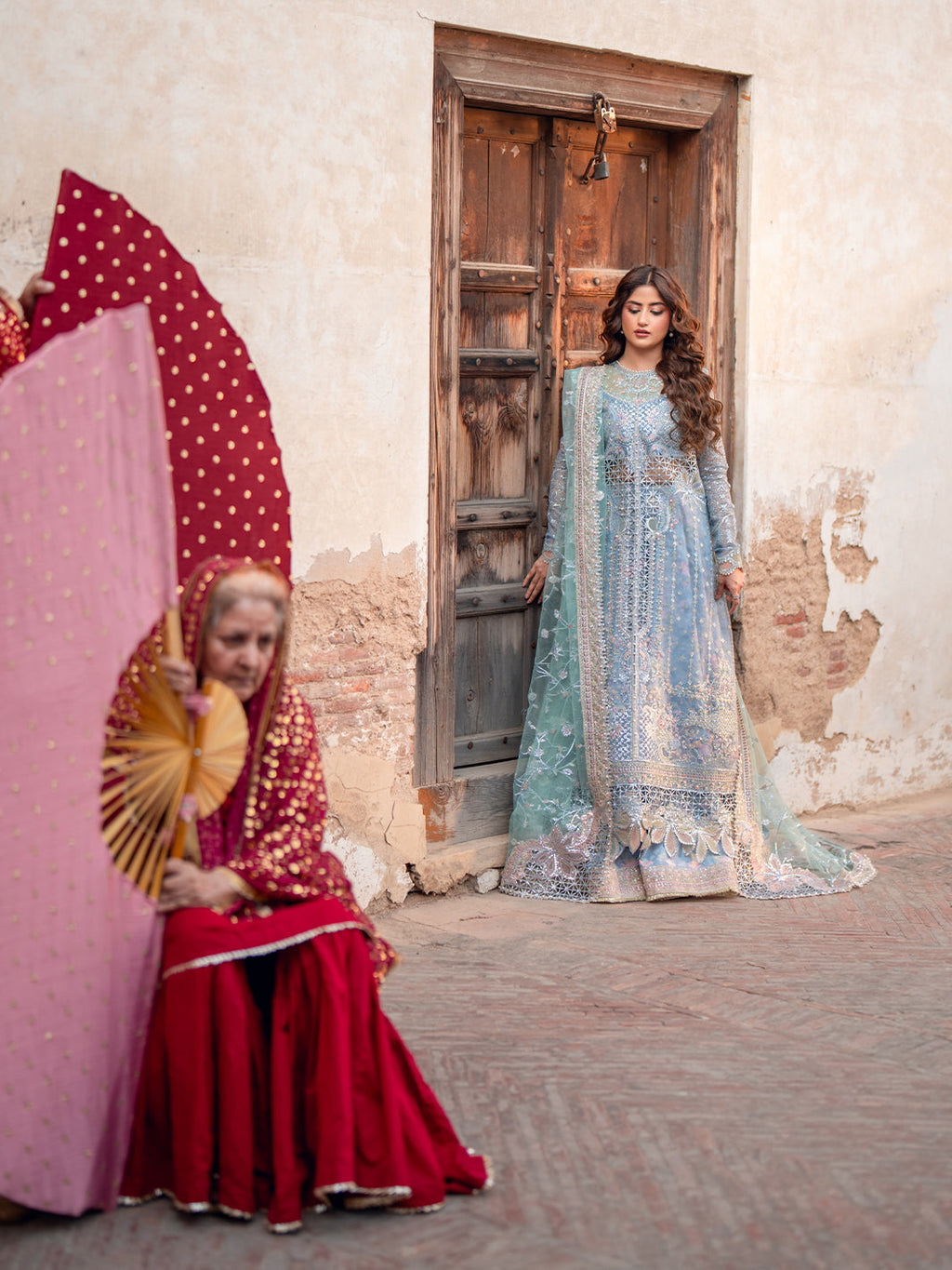 Bin Ilyas | Sona Gachi Luxury Formals | D-602