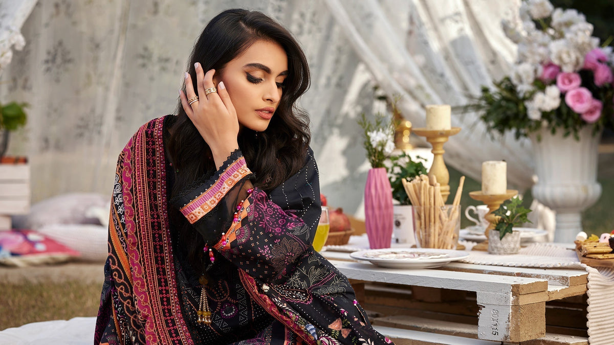 Ellena | Luxury Embroidered Collection | D09 - Riwayat-e-Khas