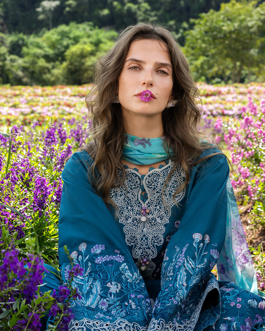 Mushq | Hemline the Secret Garden | Emerald Fern
