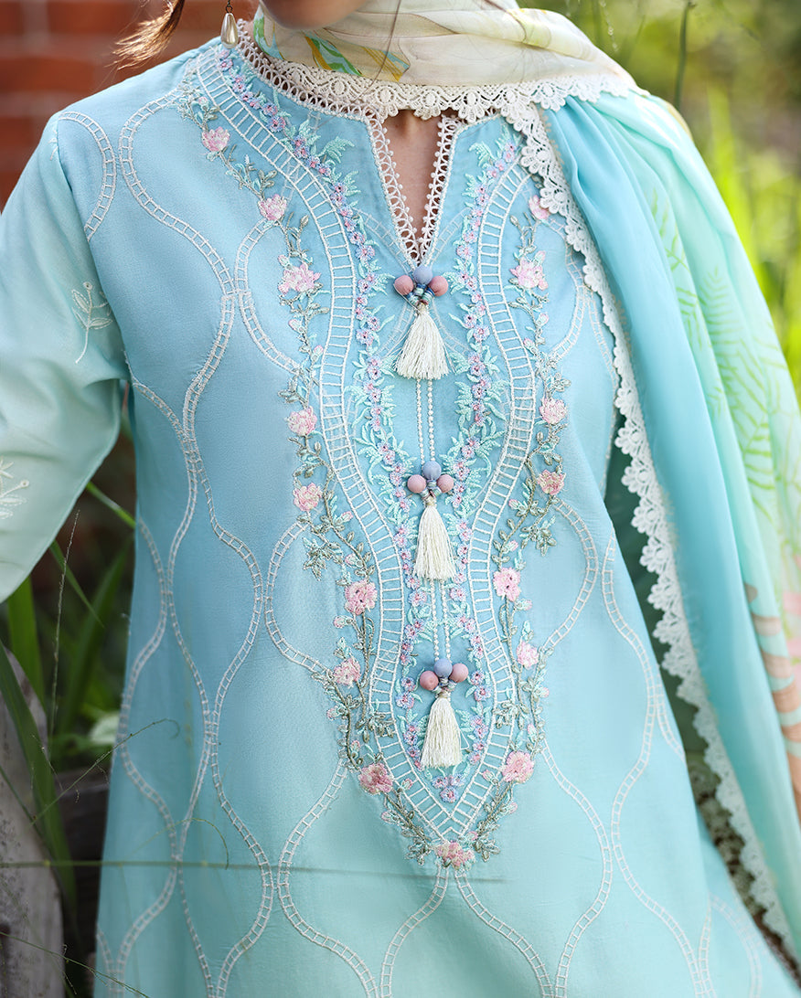 Mushq | Solace | Ombre Chikankari | Ethereal Pause