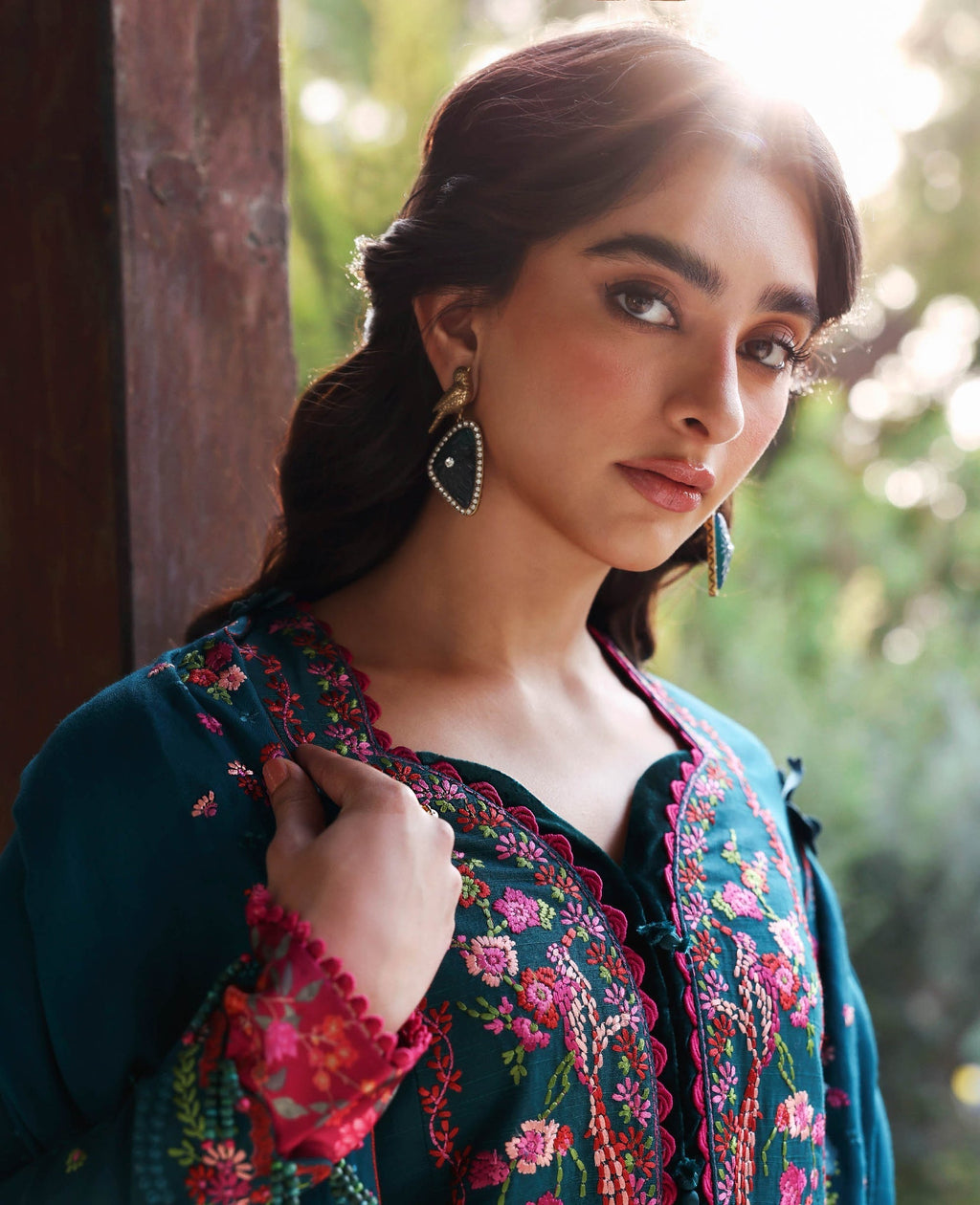 Republic Womenswear | Amaris Luxury Shawl 25 | Evania