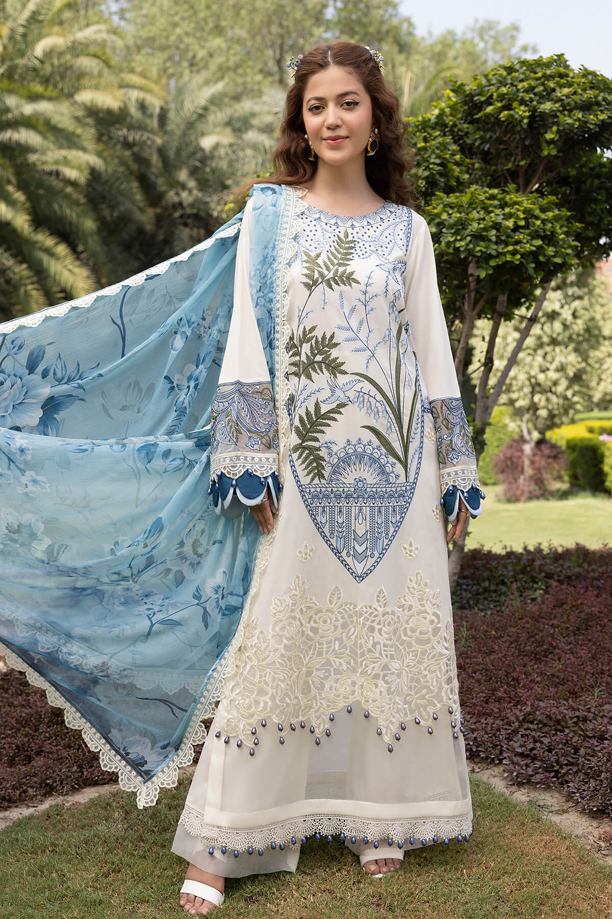Raeesa Premium | Ferya Lawn | Noor E Fajar | Ferya | FD-05 - House Of Anaya