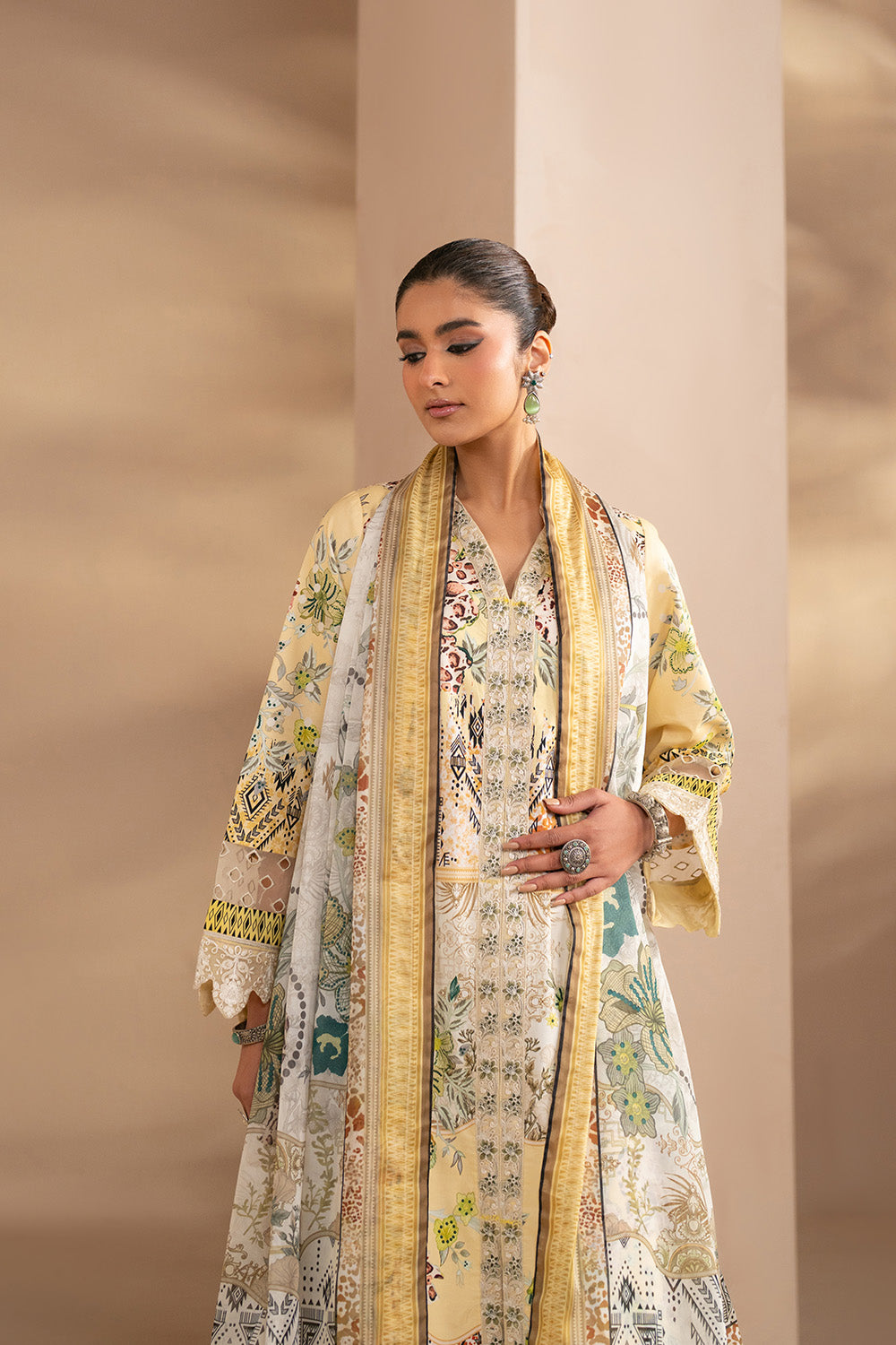 Maryum N Maria | Luxury Stitched | VARANA - FWU6110