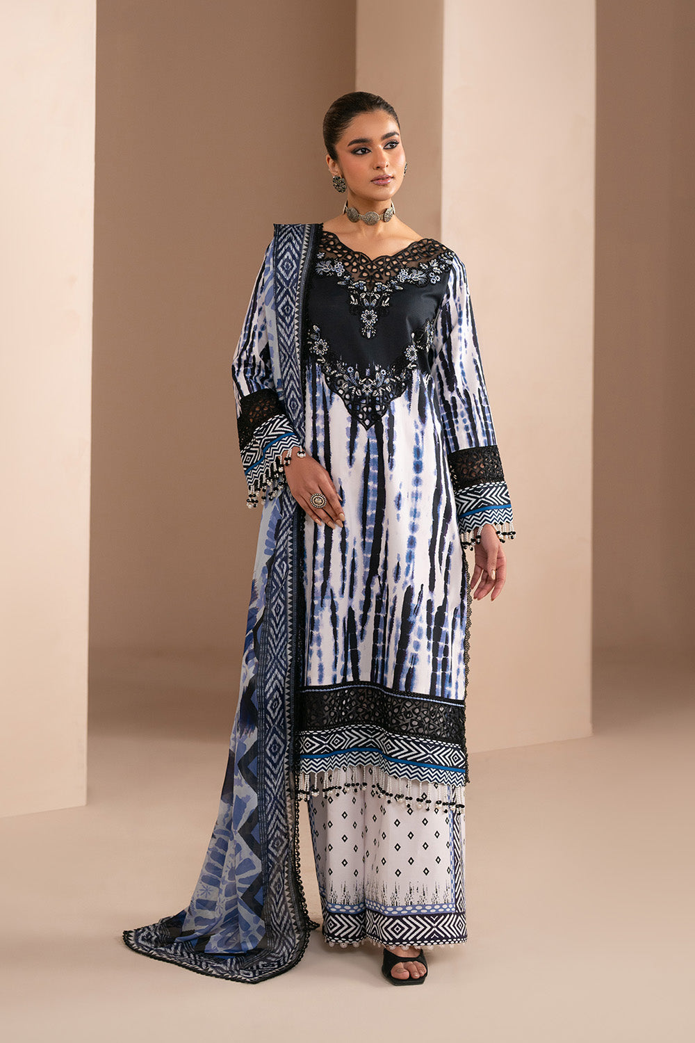 Maryum N Maria | Luxury Stitched | VARSHA - FWU6111