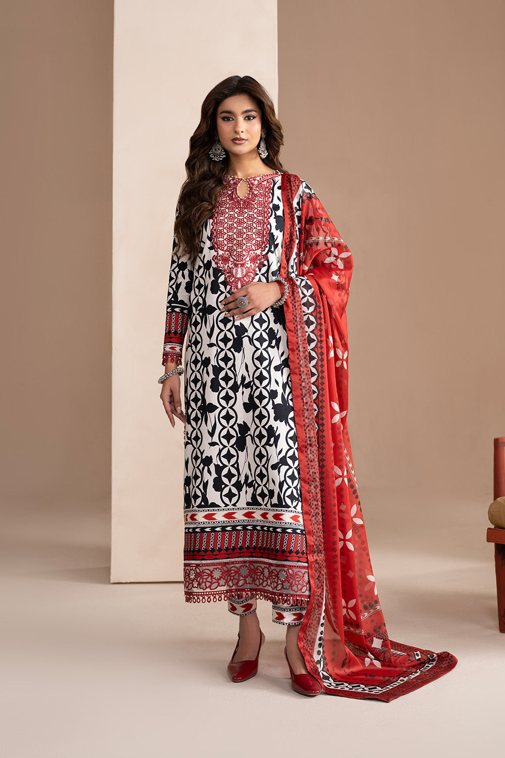 Maryum N Maria | Luxury Stitched | VEENA - FWU6112