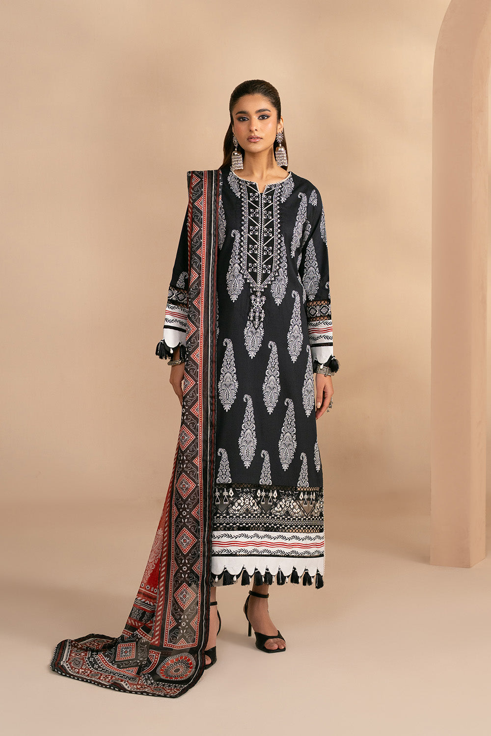 Maryum N Maria | Luxury Stitched | VIBHA - FWU6114