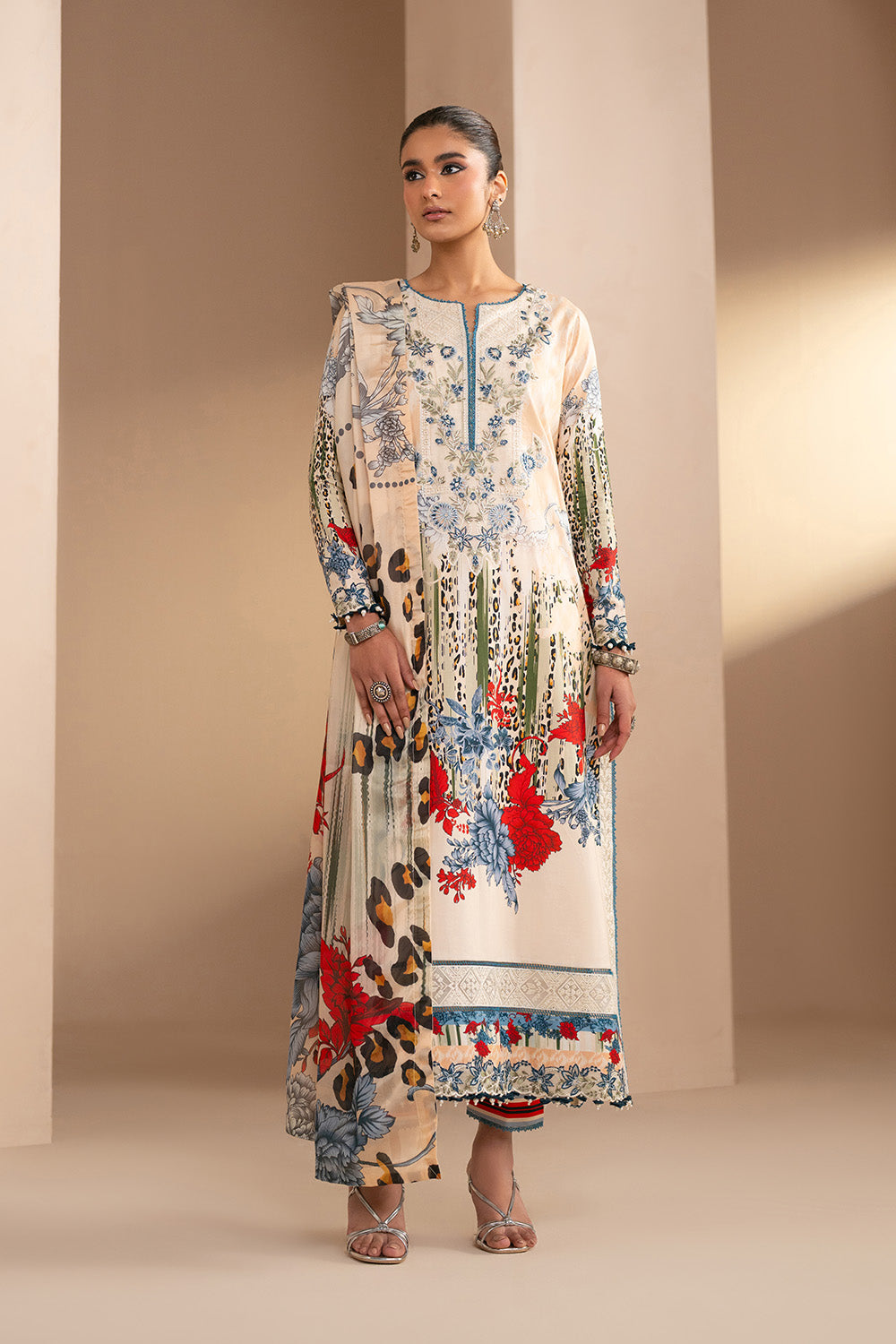 Maryum N Maria | Luxury Stitched | VINITA - FWU6118