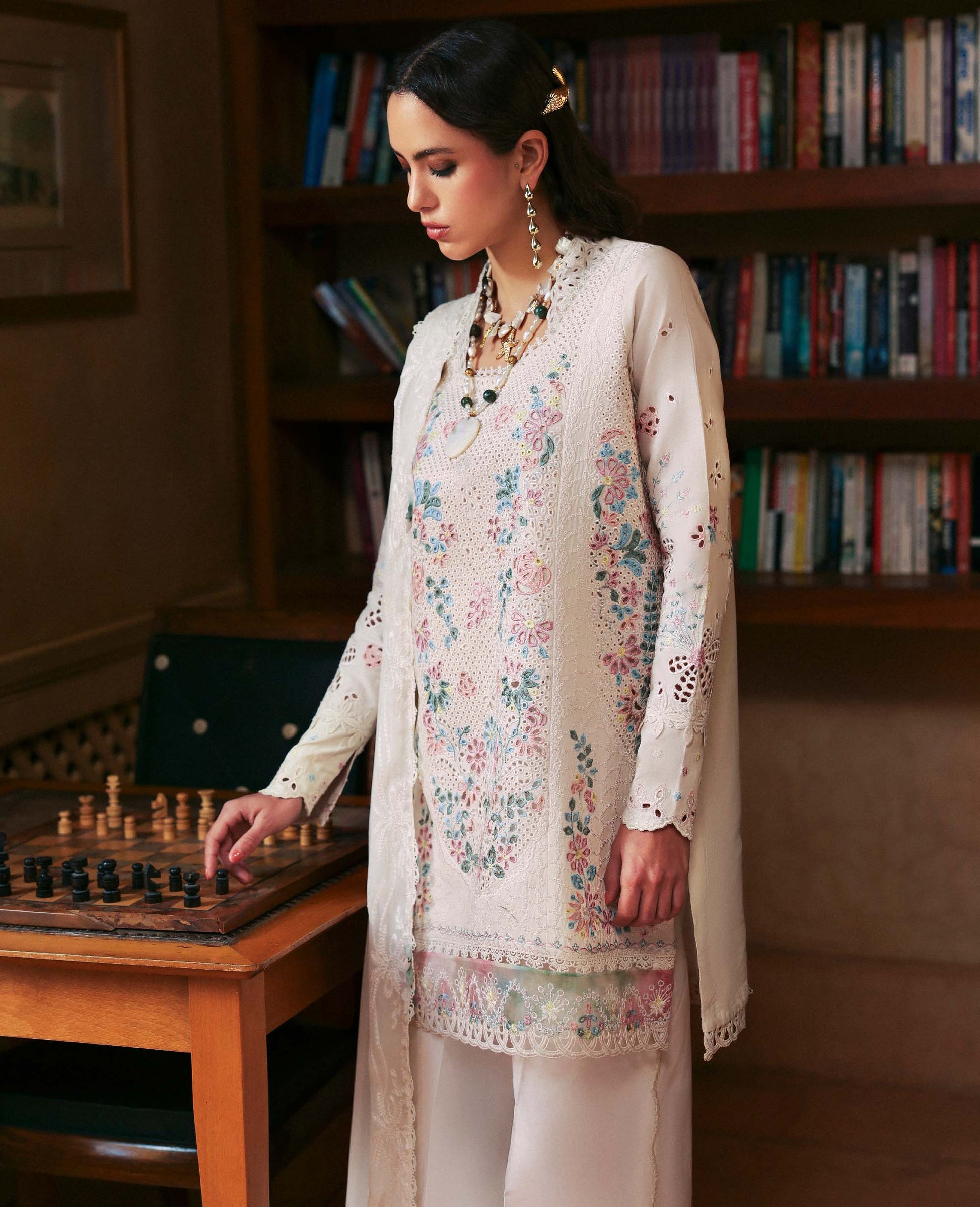 Republic Womenswear | Embroidered Pret 26 | Ivoire