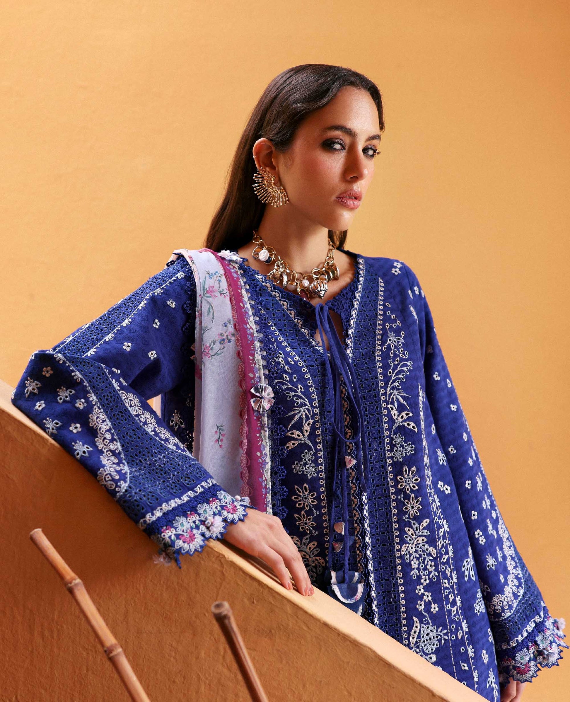 Republic Womenswear | Embroidered Pret 26 | Lumineuse