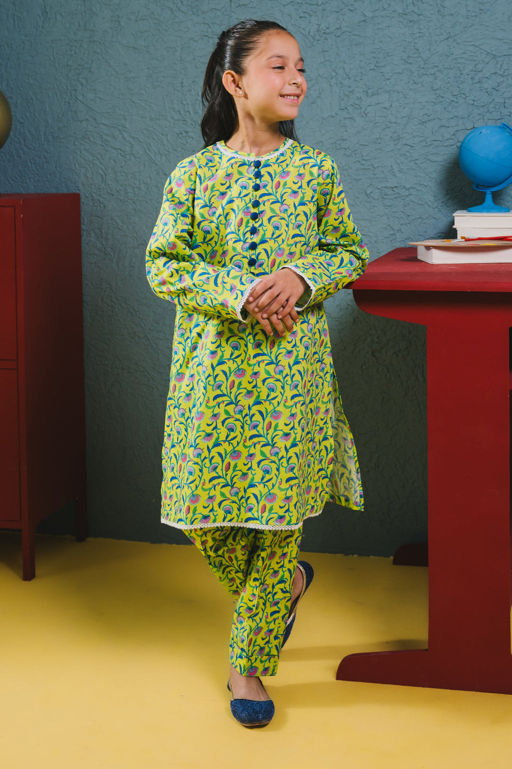 Zellbury Girls | 2 Piece Cambric | Kurta Trouser - 2679 - Libasekhas