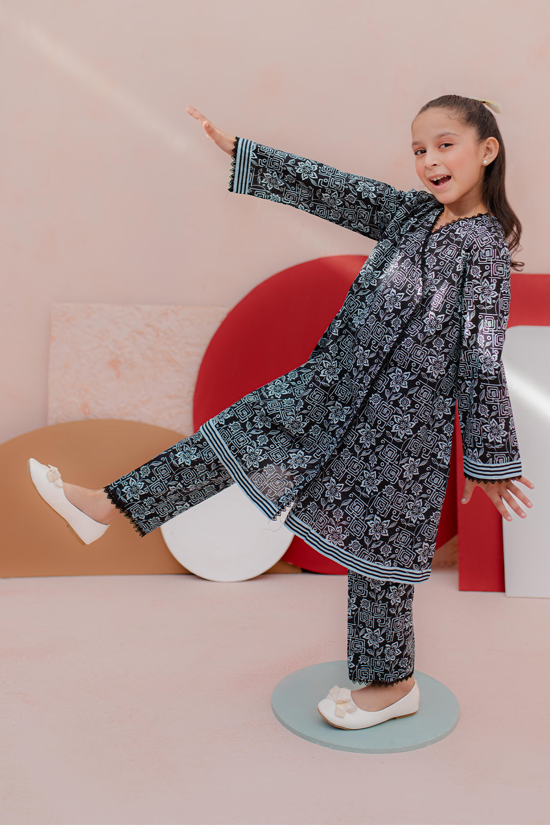 Zellbury Girls | 2 Piece Cambric | Kurta Trouser - 2680 - Libasekhas
