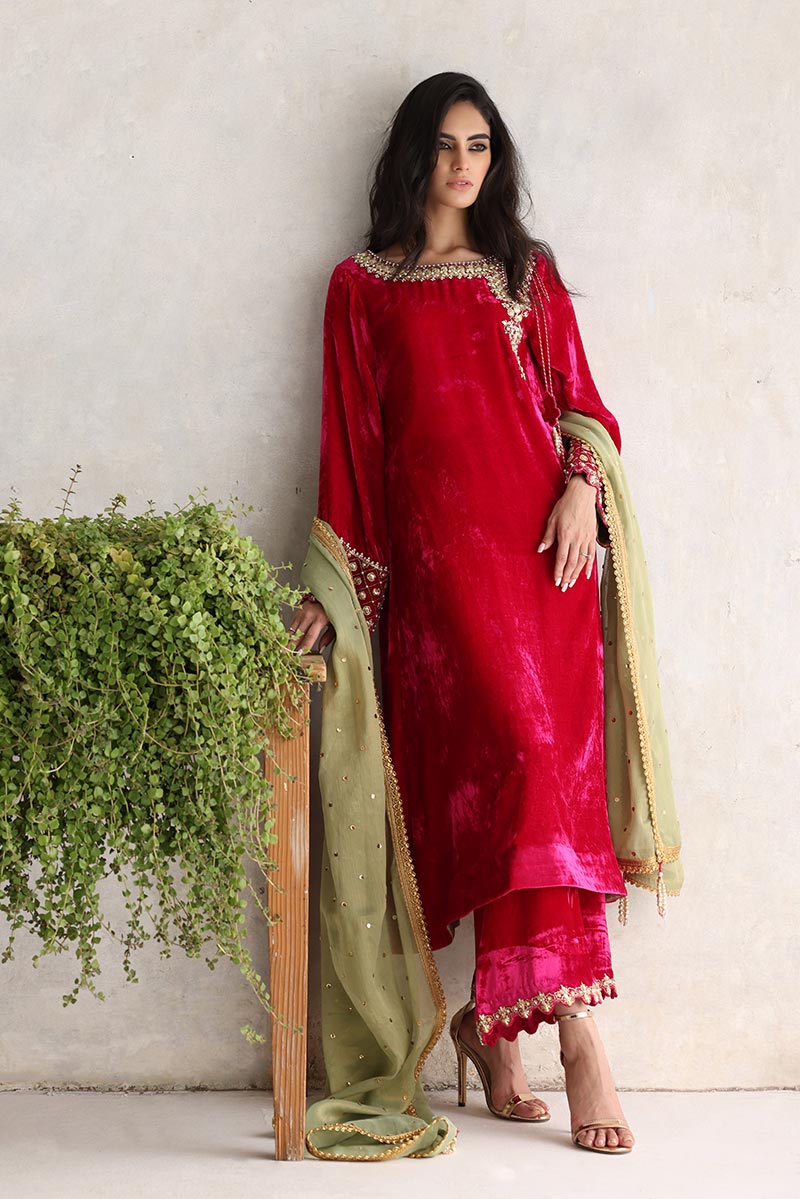 Sana Abbas | Velvet Formals | GULAAL - Riwayat-e-Khas