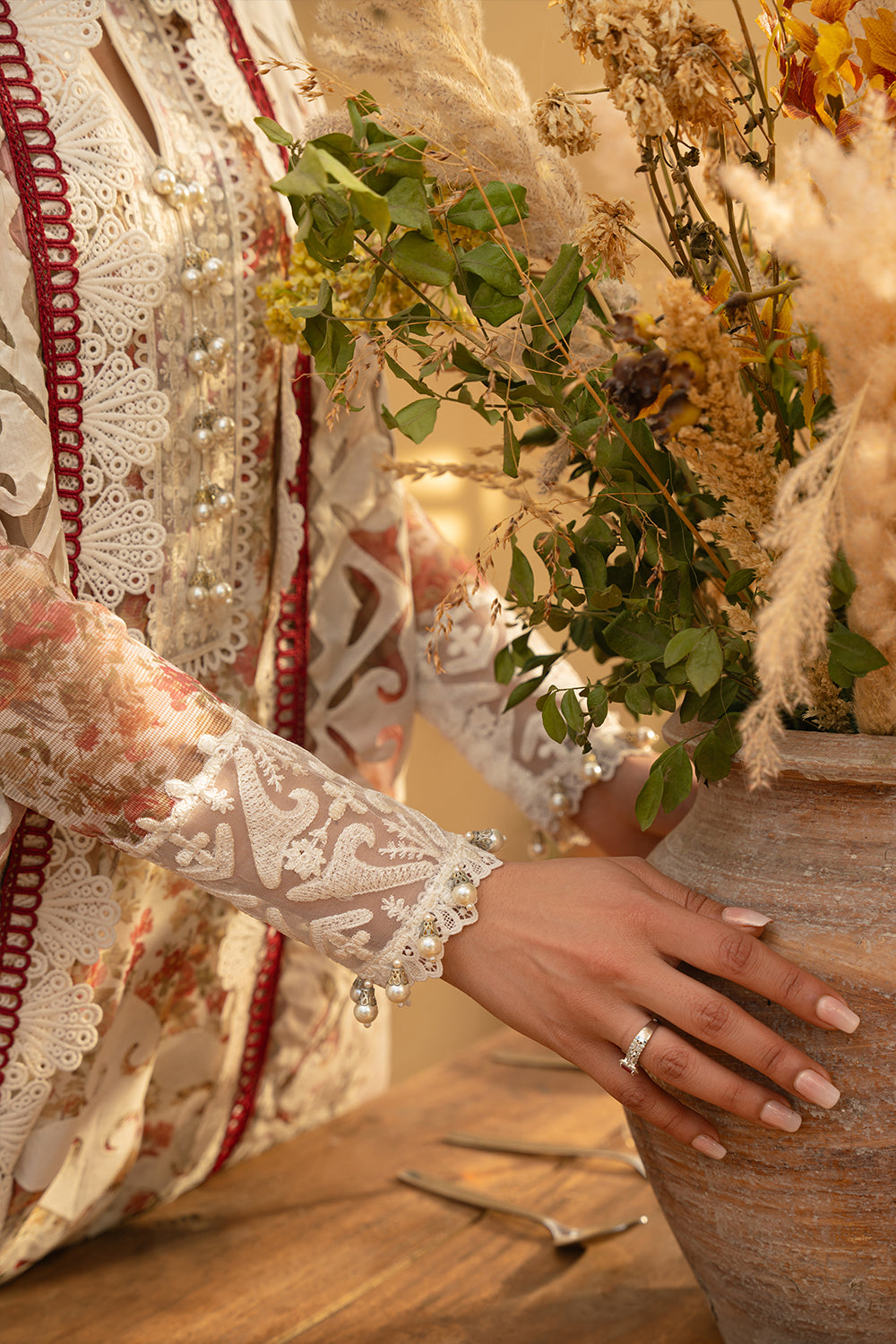 Saira Rizwan | Luxury Lawn 25 | MAYA-SRL25-06 - Riwayat-e-Khas
