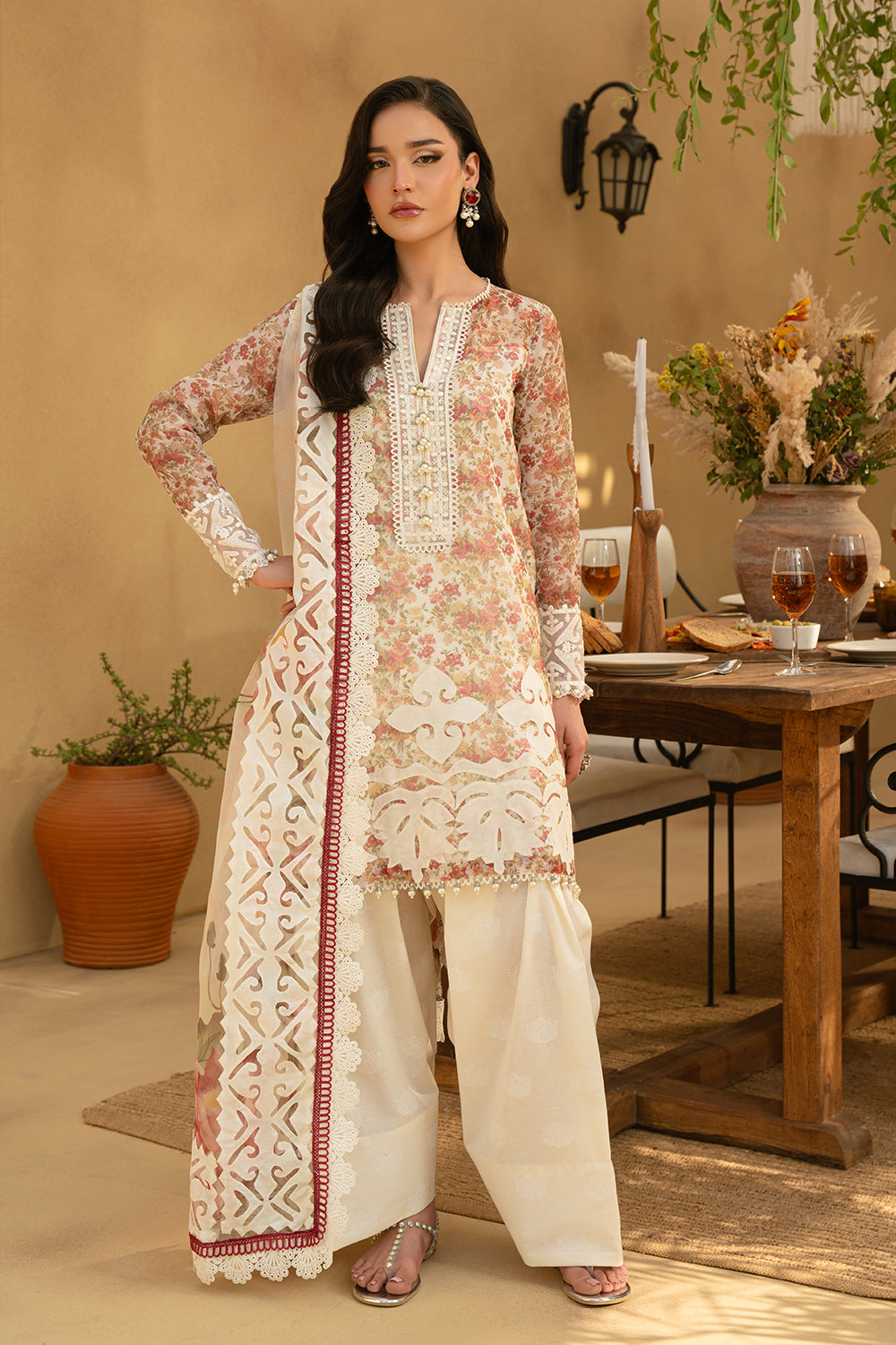Saira Rizwan | Luxury Lawn 25 | MAYA-SRL25-06 - Riwayat-e-Khas
