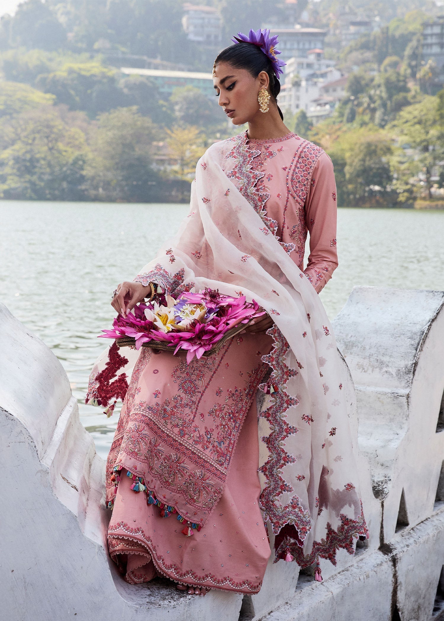 Hussain Rehar | Luxury Lawn 25 | Peaar