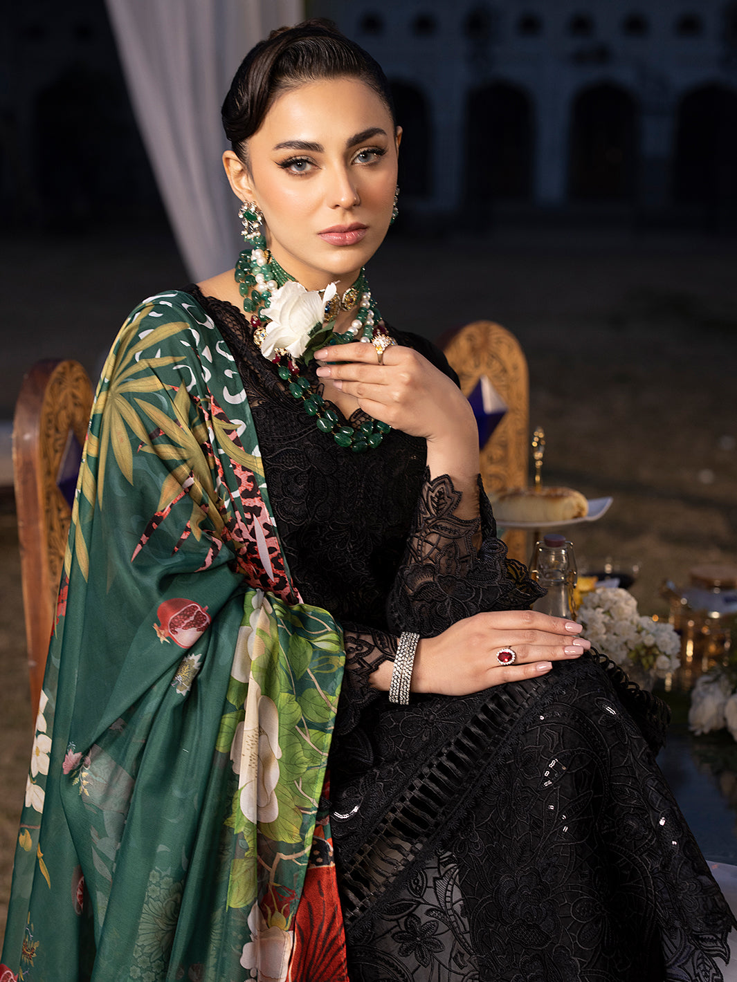 Mahnur | Mahrukh Luxury Lawn 24 | HEMAYAL - Riwayat-e-Khas