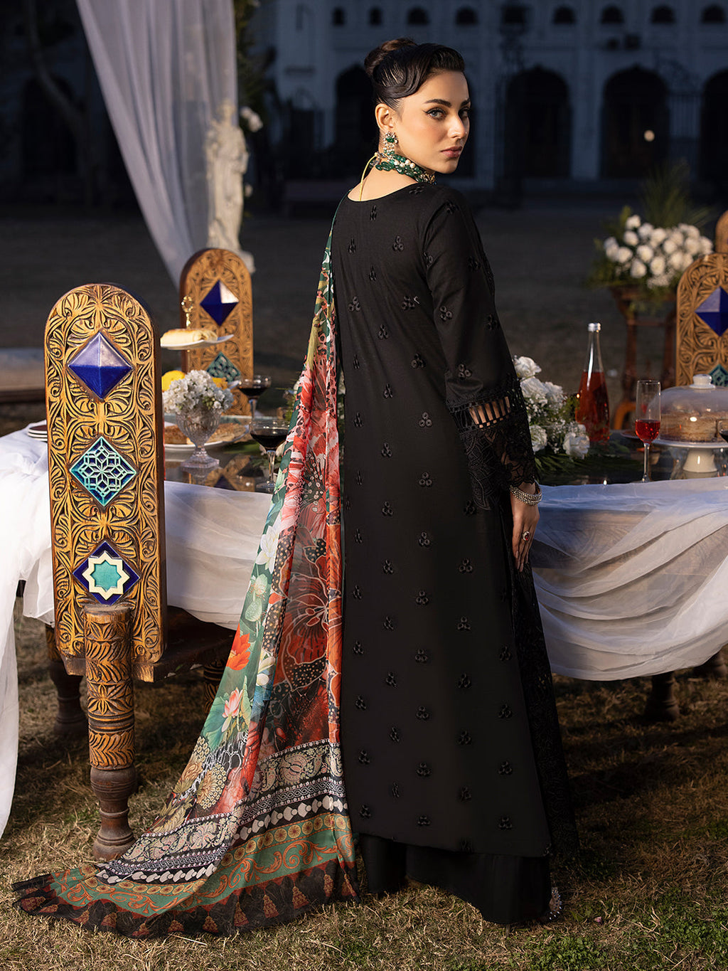 Mahnur | Mahrukh Luxury Lawn 24 | HEMAYAL - Riwayat-e-Khas