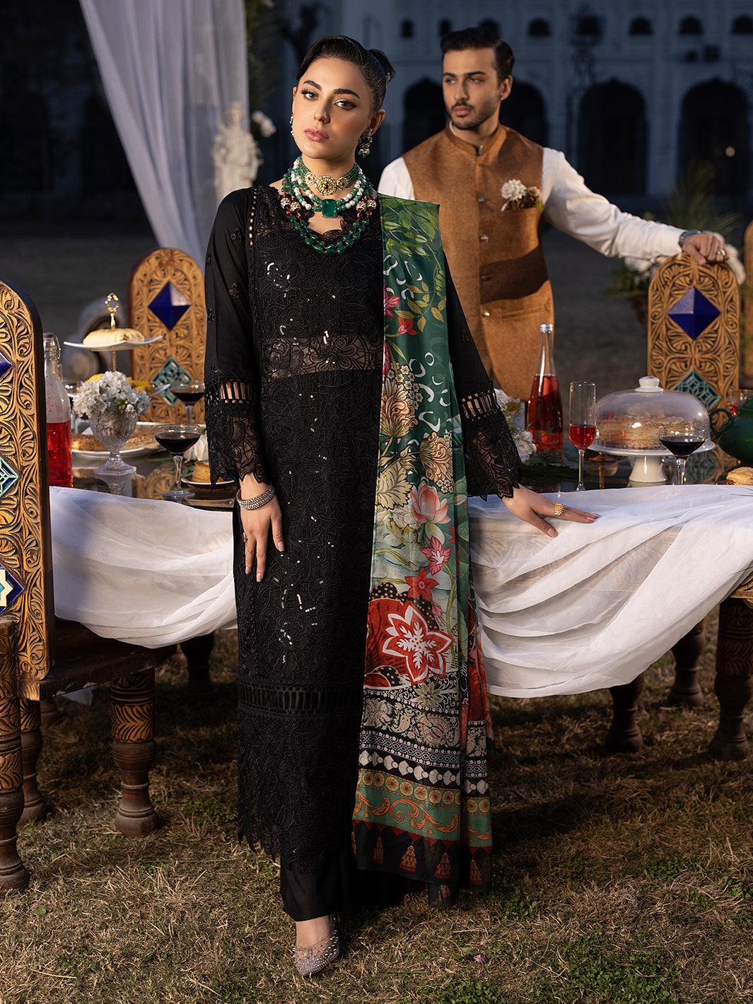 Mahnur | Mahrukh Luxury Lawn 24 | HEMAYAL - Riwayat-e-Khas