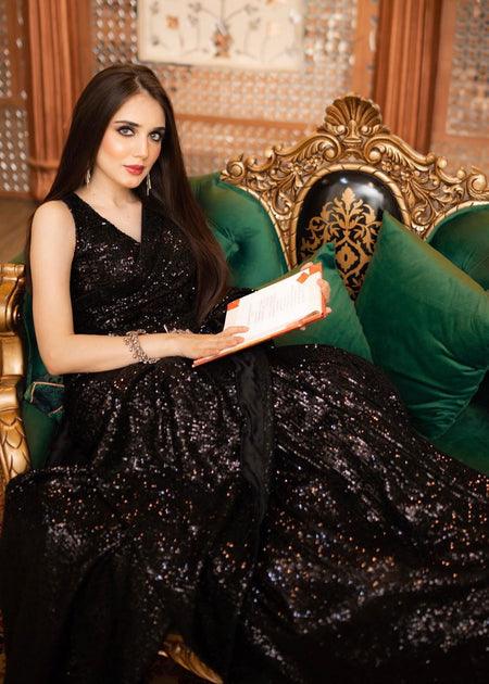Spark wear - Monochrome saree - Riwayat-e-khas