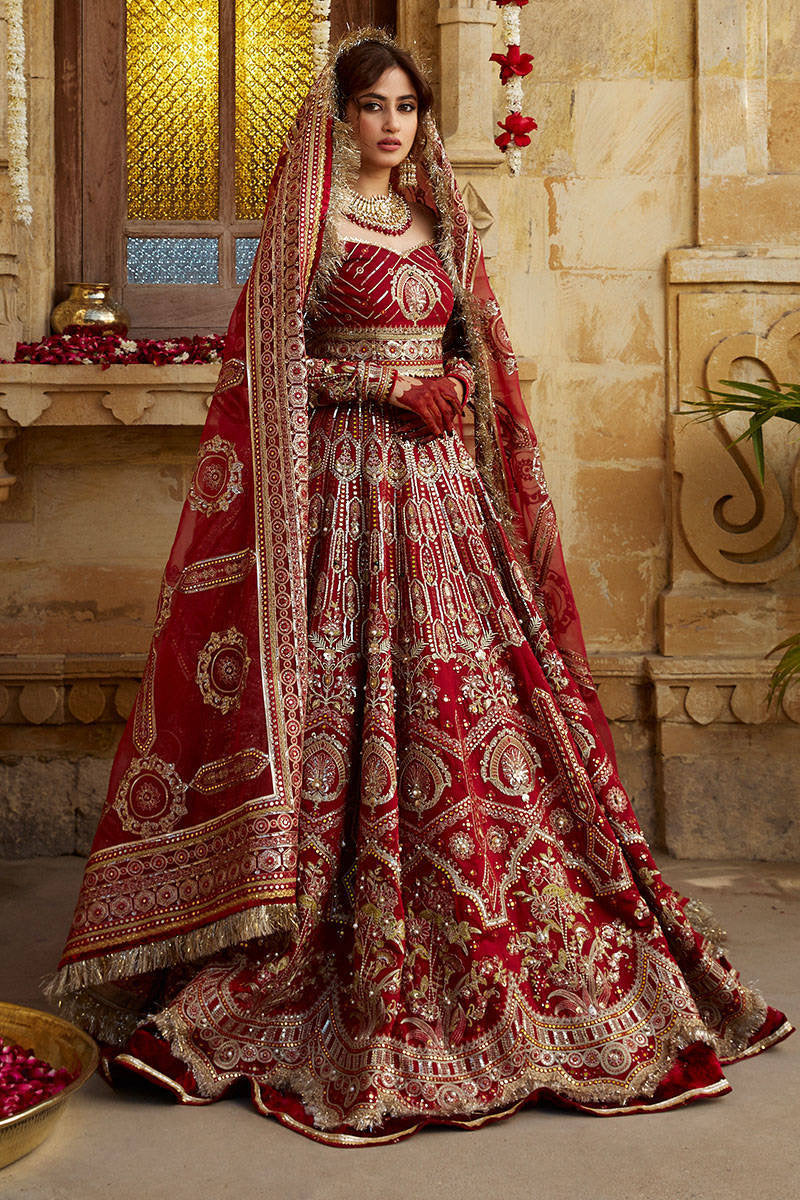 Mohsin Naveed Ranjha – MNR – MUKHI (BIA III) – ZWU23-20 – Sindoori Red - Riwayat-e-khas