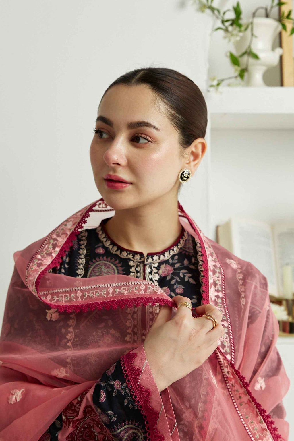 ZARA SHAHJAHAN-ZCE23-3B-COCO LAWN VOLUME ll 2023 - Riwayat-e-khas