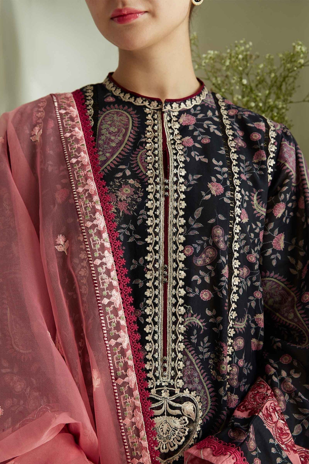 ZARA SHAHJAHAN-ZCE23-3B-COCO LAWN VOLUME ll 2023 - Riwayat-e-khas