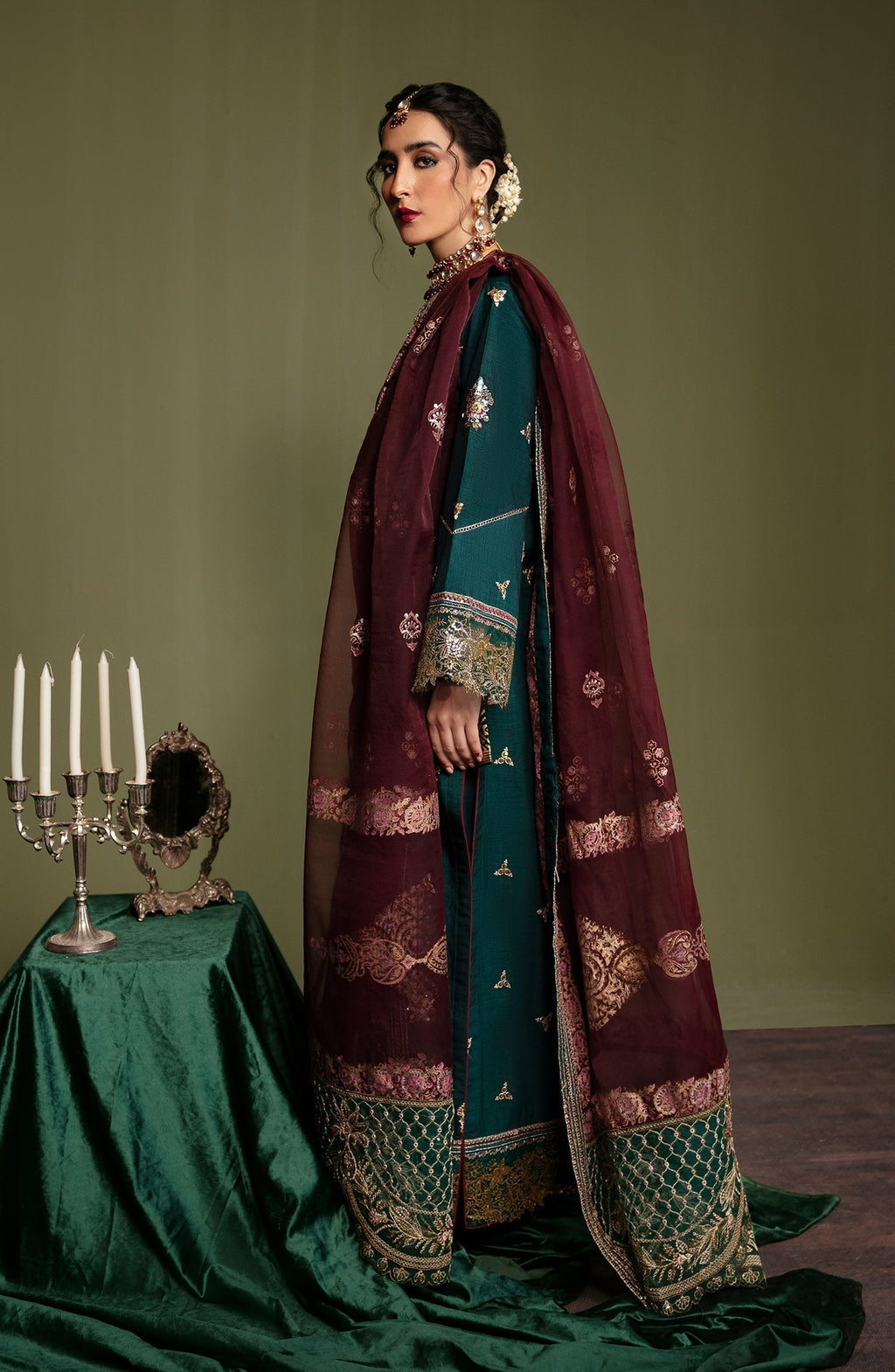 Emaan Adeel-NR 05 RIWAYAT - Riwayat-e-khas