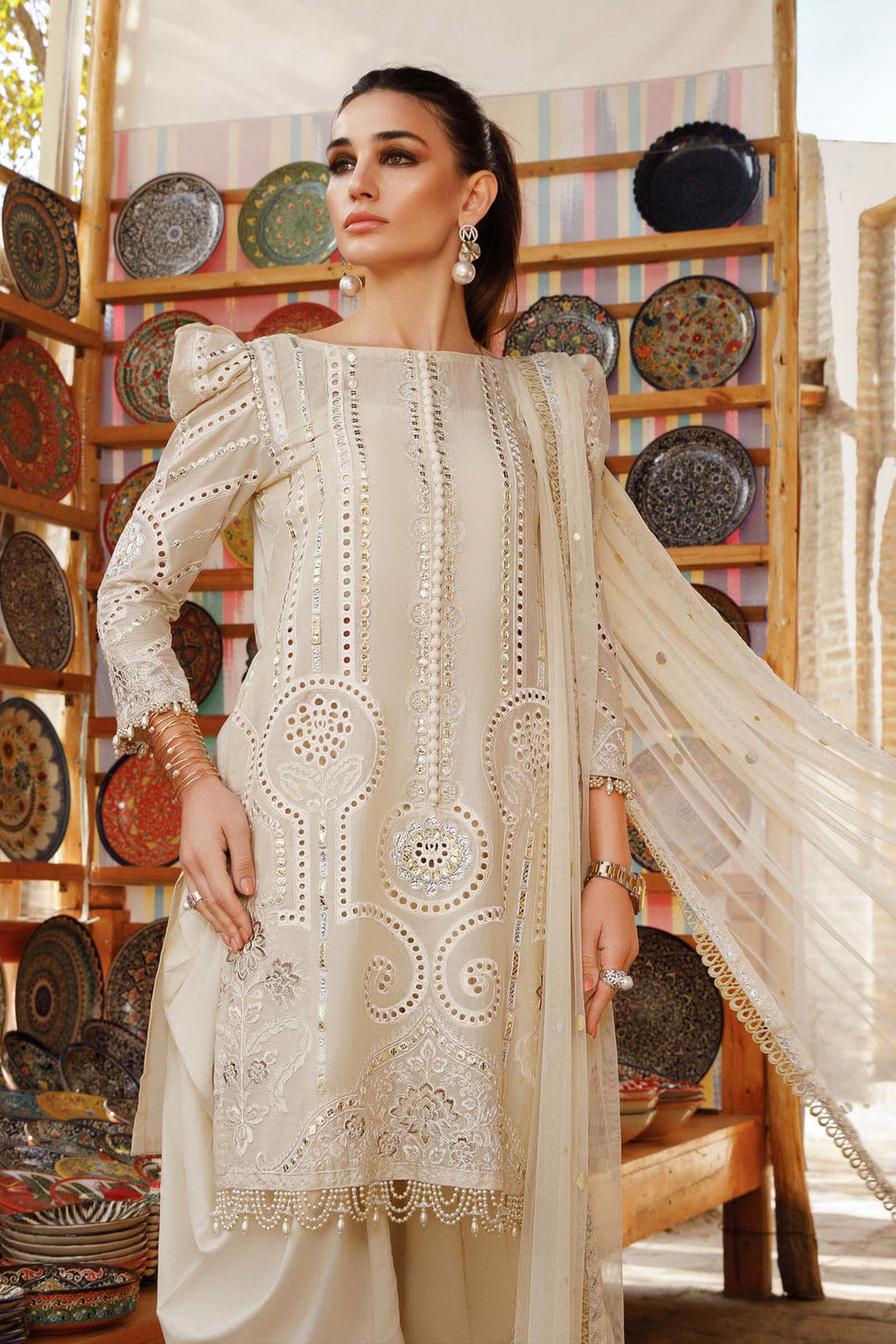 MARIA B EMBROIDED UNSTITCHED LAWN D-2308-A - Riwayat-e-khas