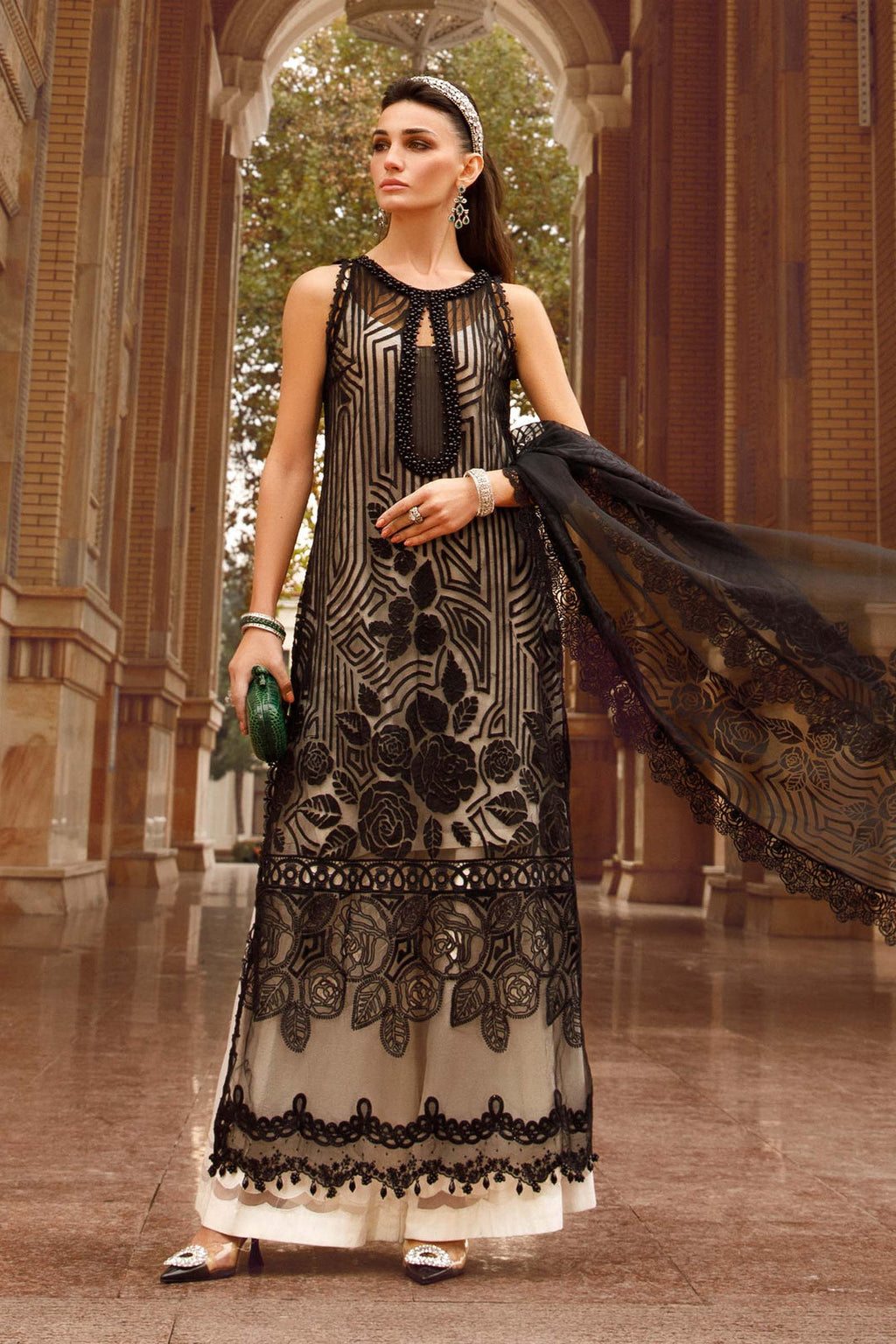 MARIA B EMBROIDED UNSTITCHED LAWN D-2306-B - Riwayat-e-khas