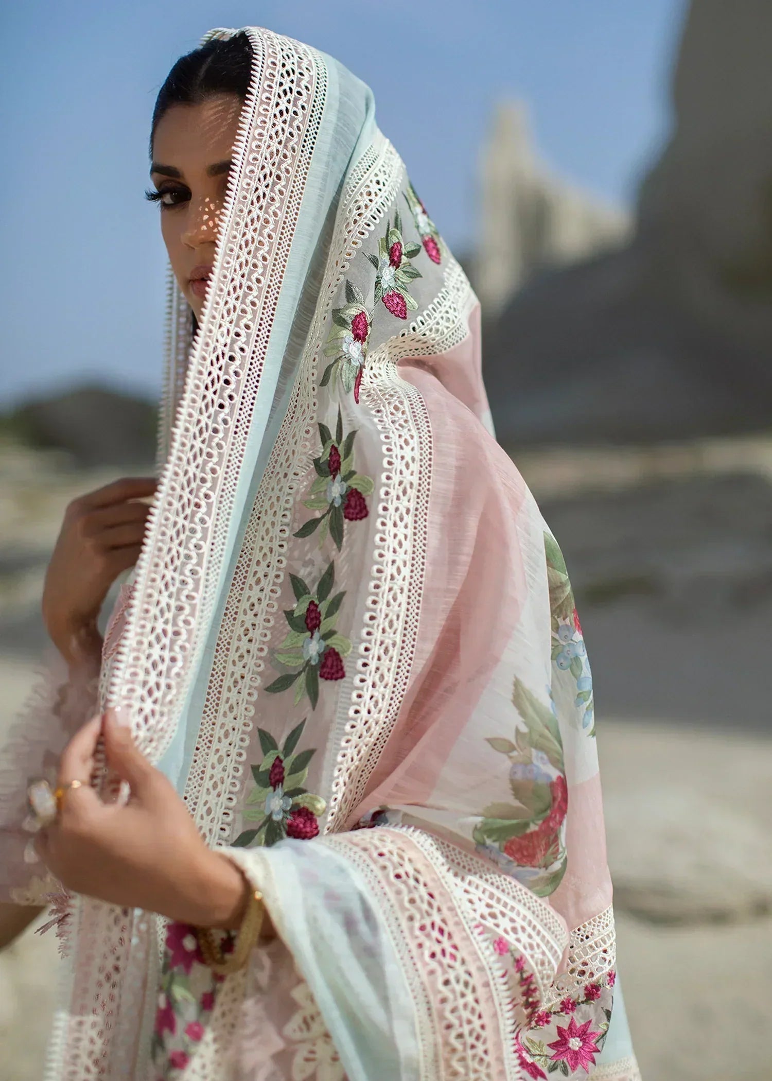CRIMSON LUXURY LAWN 2022 – UNSTITCHED – CRIMSON -Sicilian Summer – 2B – Rose - Riwayat-e-khas
