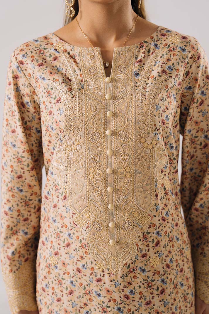 Imrozia Premium | Floral Atelier Lawn | IPL-17 Serene Petals