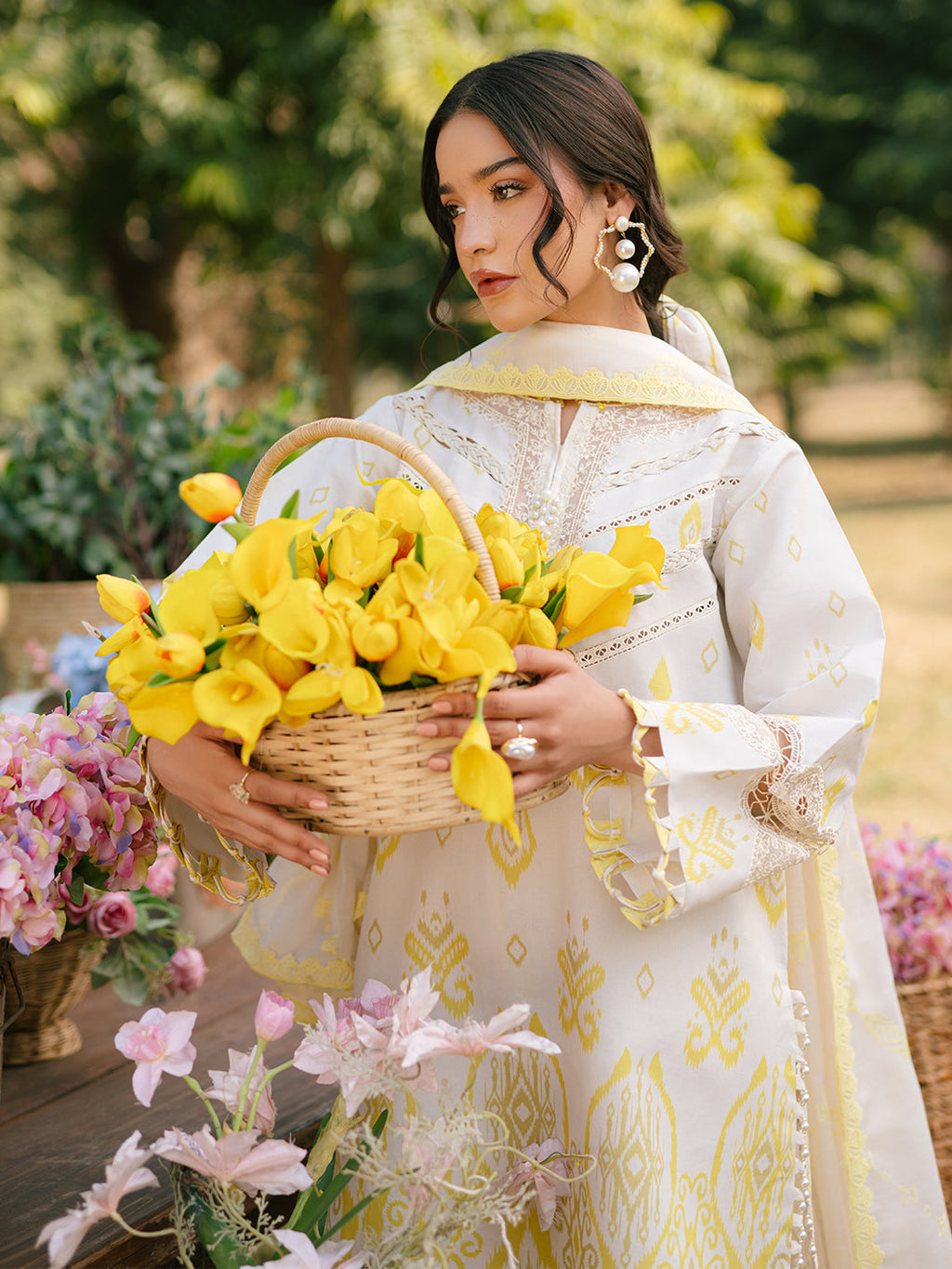 Parishay | Ivy Bloom Luxury Lawn | IVY-03