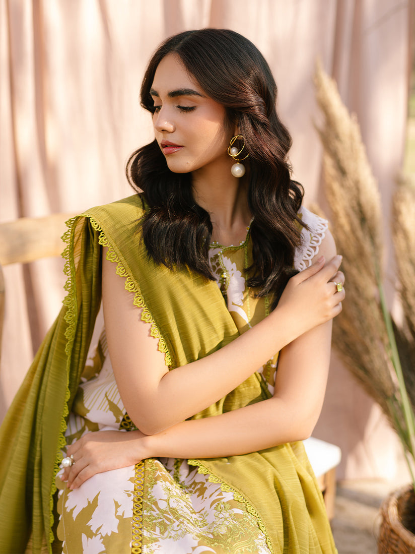 Parishay | Ivy Bloom Luxury Lawn | IVY-12