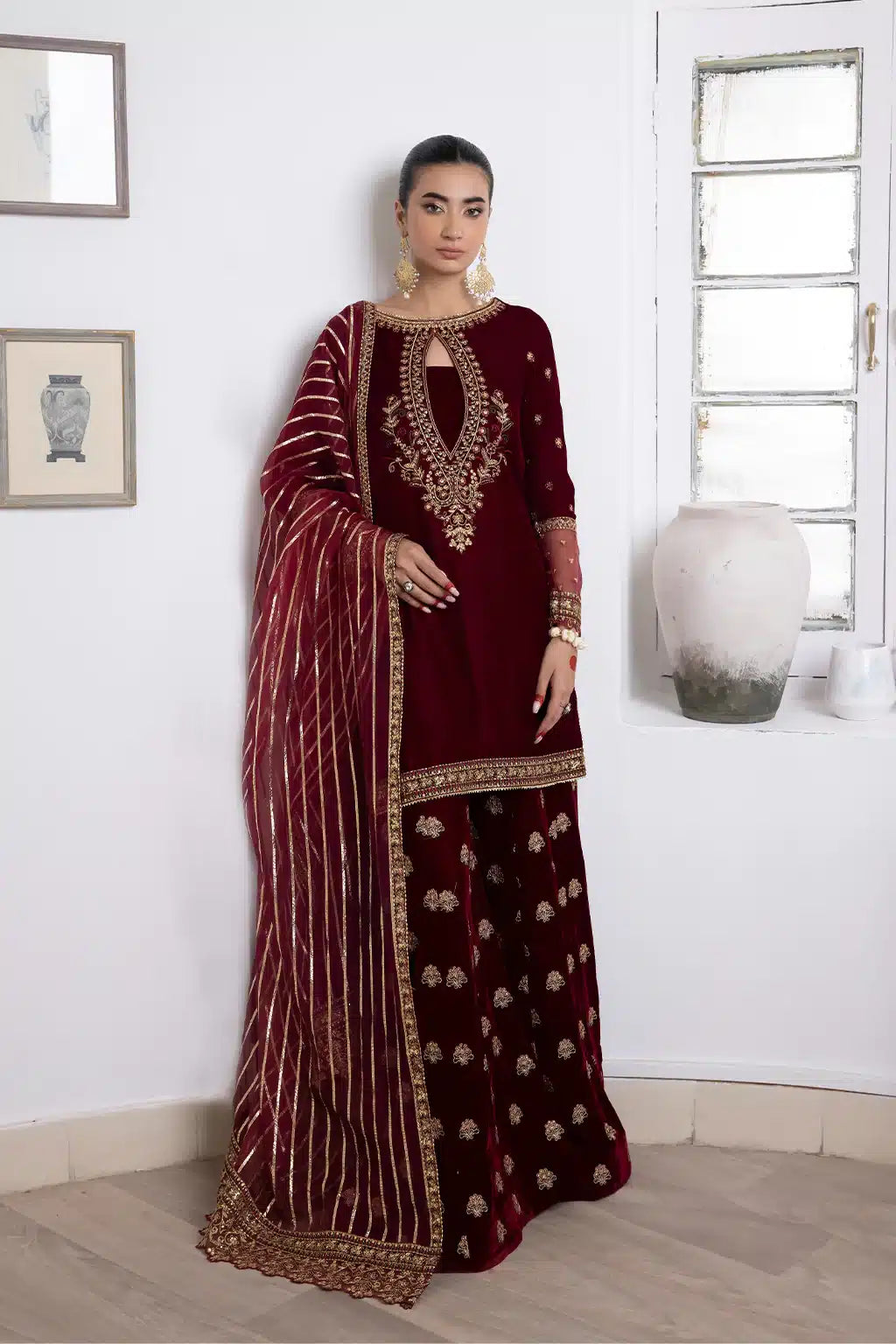 Iznik | Festive Velvet 23 | IV-26 MARASIM - House Of Anaya