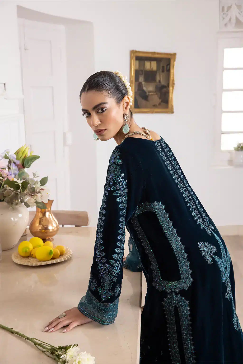 Iznik | Festive Velvet 23 | IV-21 LEHJA - House Of Anaya