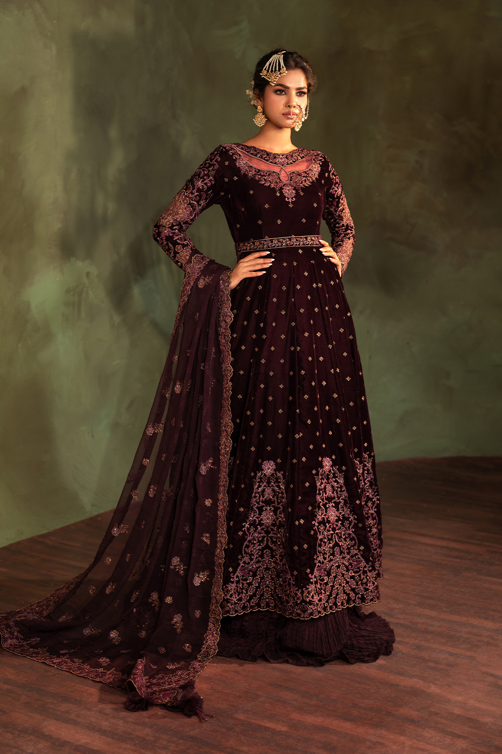 Iznik | Exclusive Velvet | IV-54 - House Of Anaya
