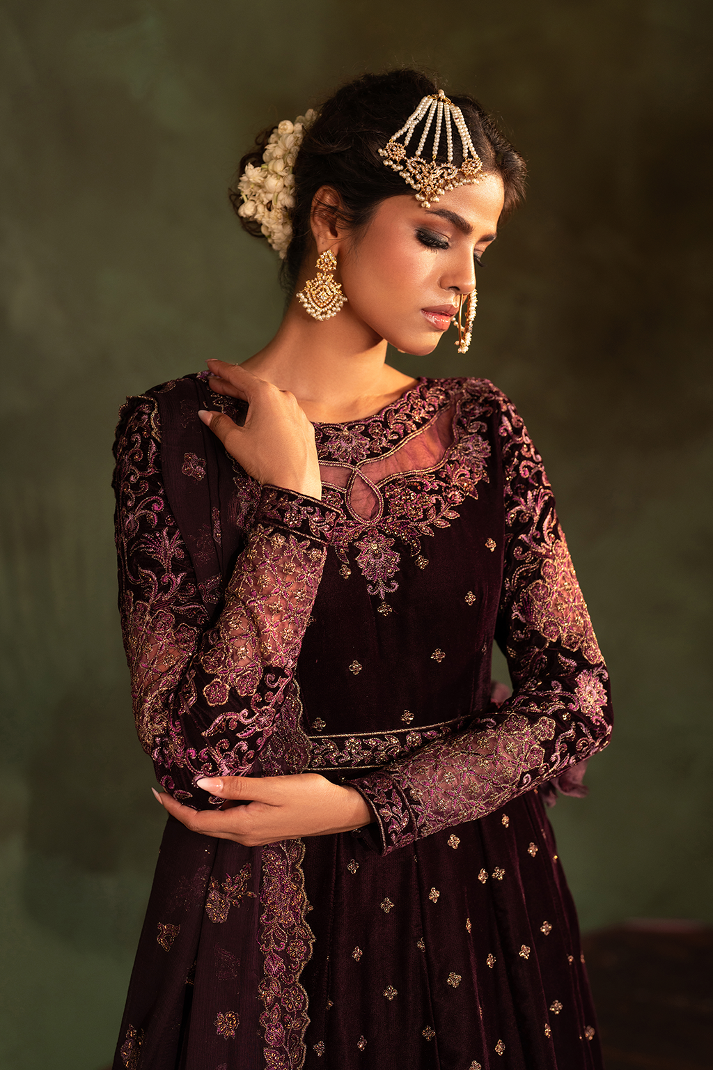 Iznik | Exclusive Velvet | IV-54 - House Of Anaya