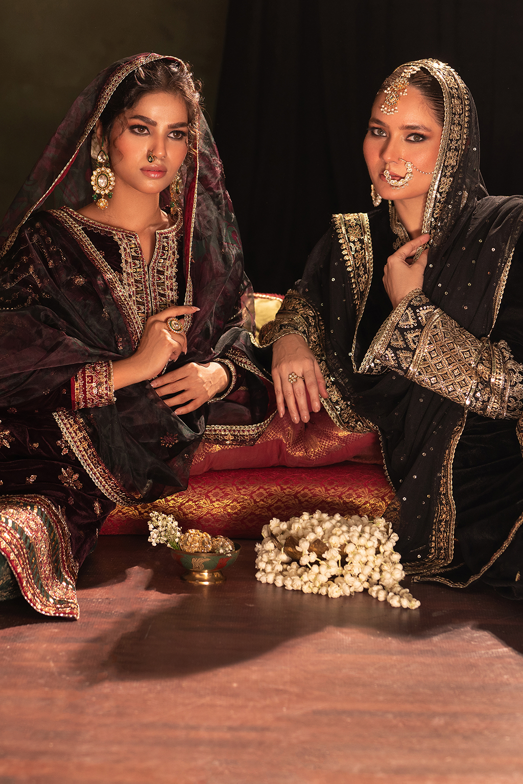 Iznik | Exclusive Velvet | IV-50 - House Of Anaya