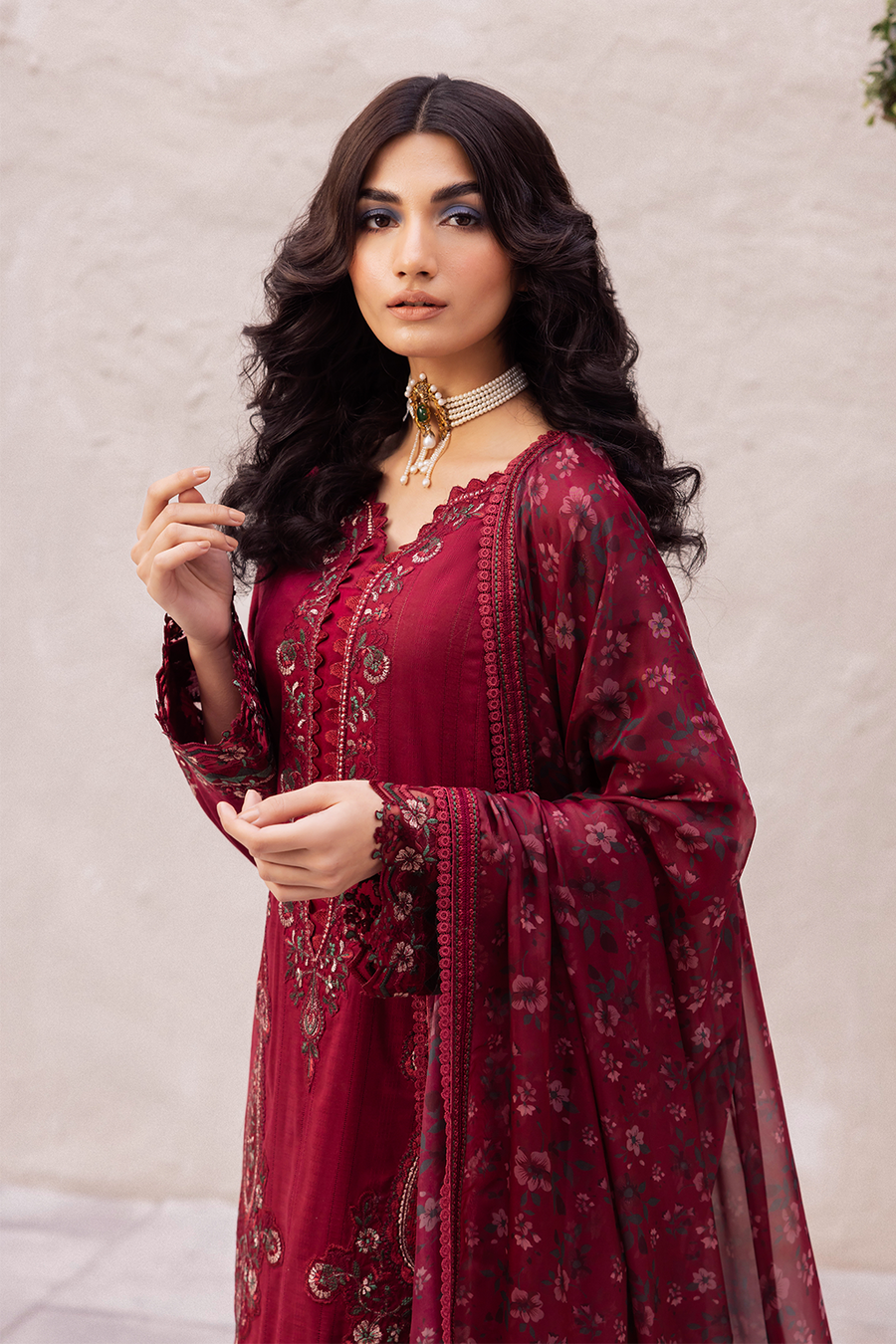 Iznik | Dahlia Embroidered Lawn | DL-01 - House Of Anaya
