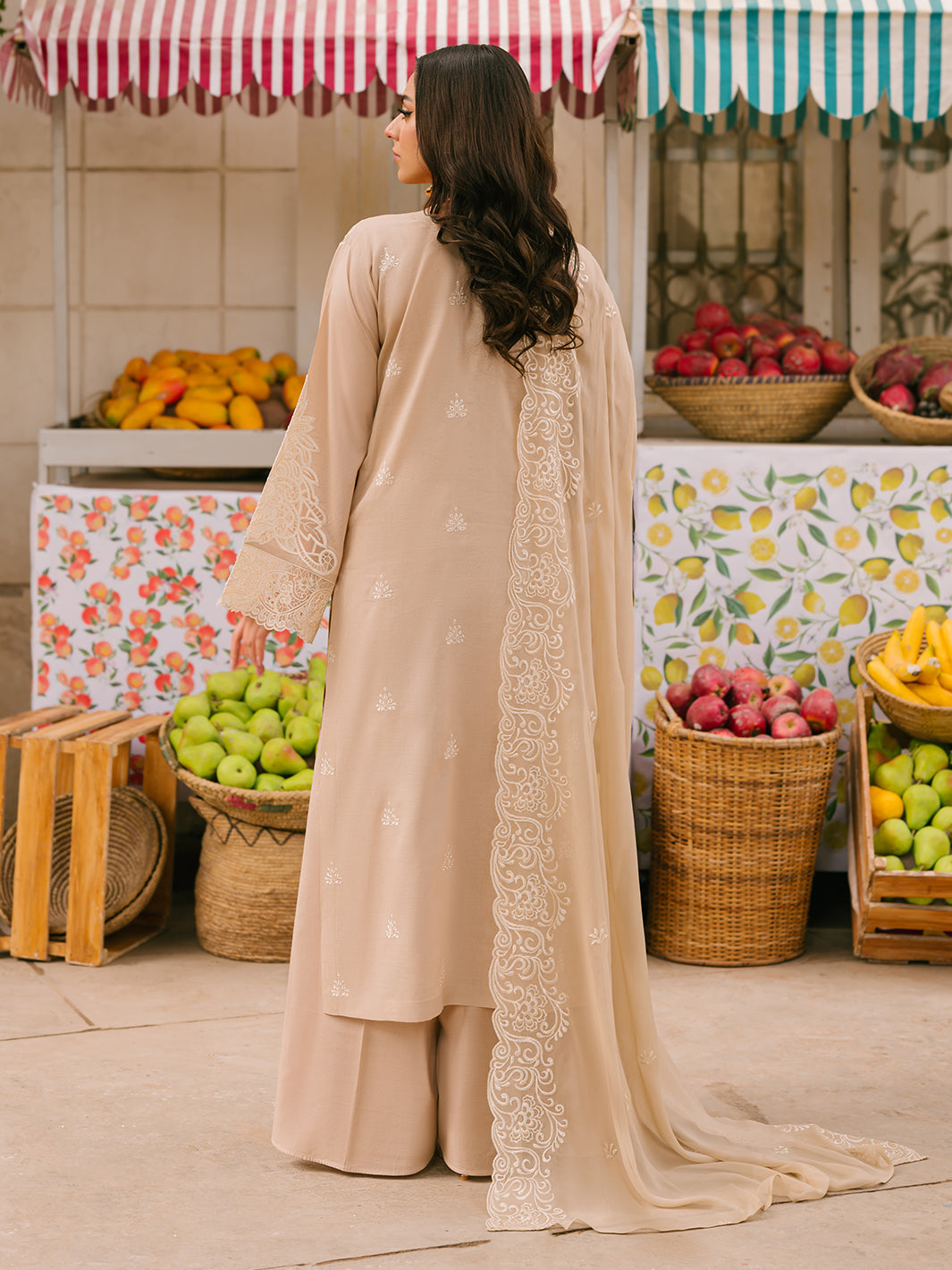 Mahnur | Mahrukh Eid Edit 24 | JADE ELEGANCE - Riwayat-e-Khas