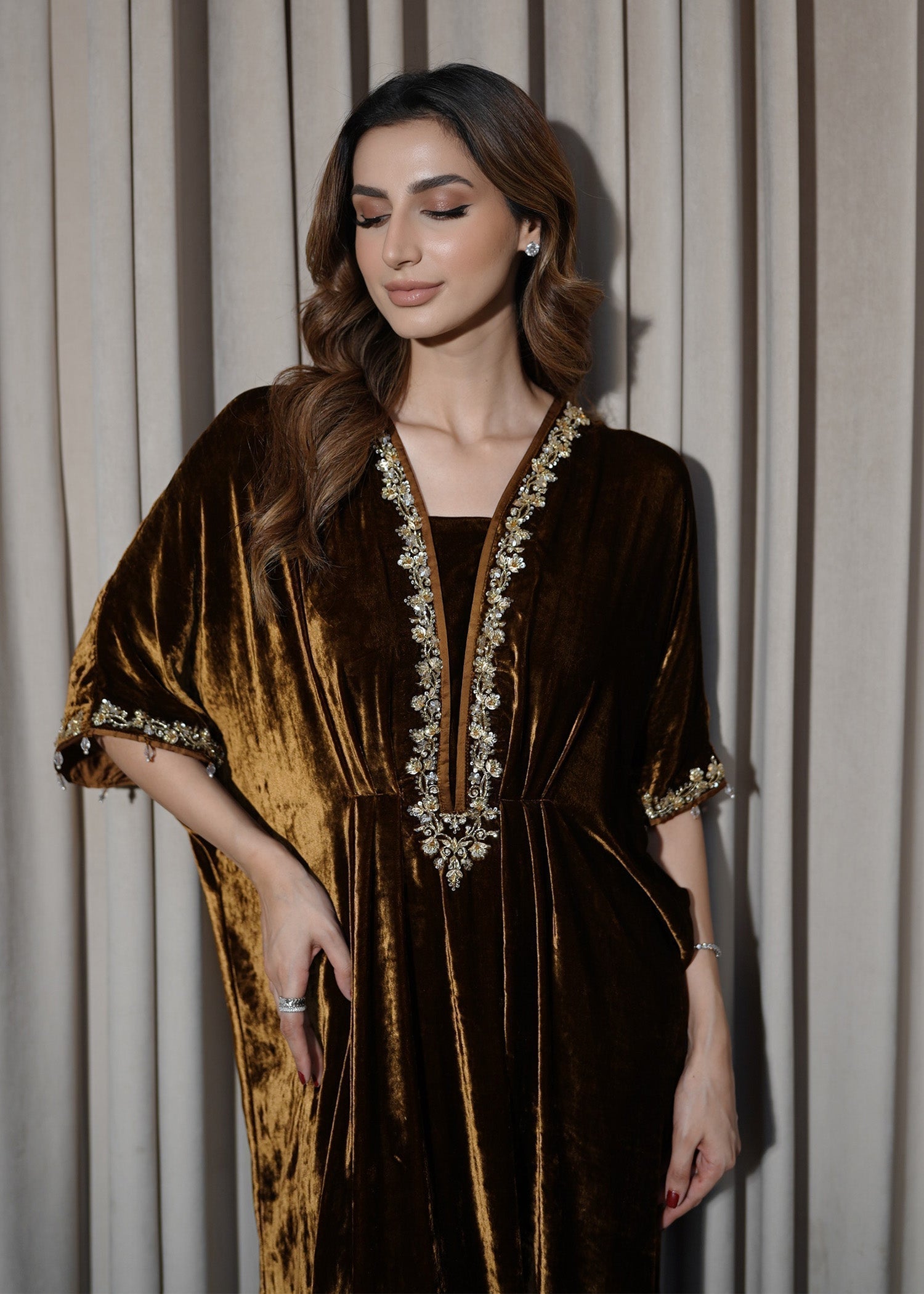 Mahum Asad | Voila Velvets | Topaz - House Of Anaya